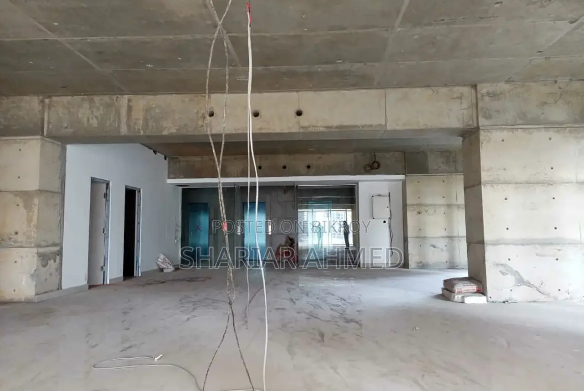 Brand New (8000 SqFt) Commercial Floor Available For Rent Gulshan Avenue in Gulshan