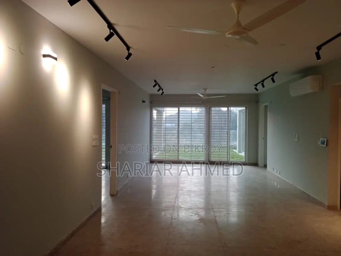 Luxurious 4600 SqFt Semi Furnished Flat Rent In Gulshan 2 in Gulshan