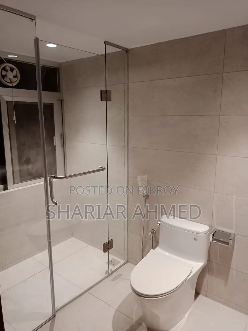 Modern Facilities Semi Furnished Flat Rent In GULSHAN in Gulshan