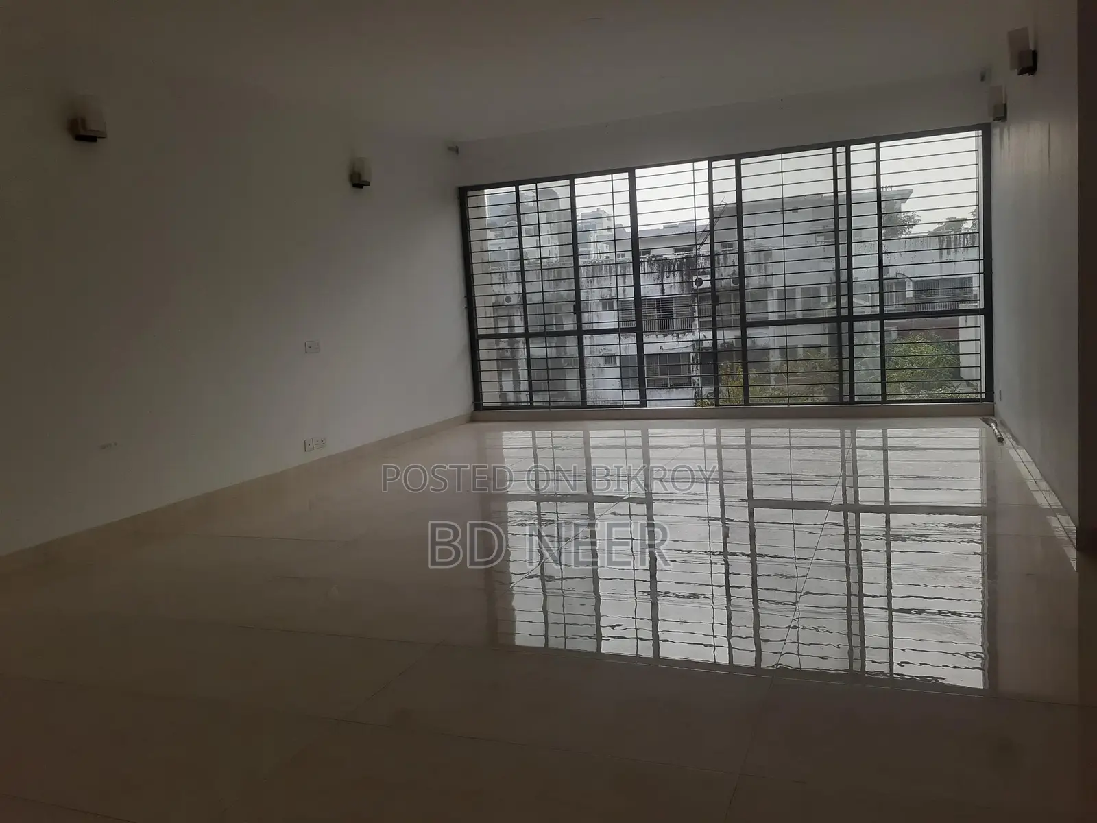 Newly Ready 5000 Sq Ft 4 Bed with Gym Nice Flat Rent in Gulshan-2 in Gulshan