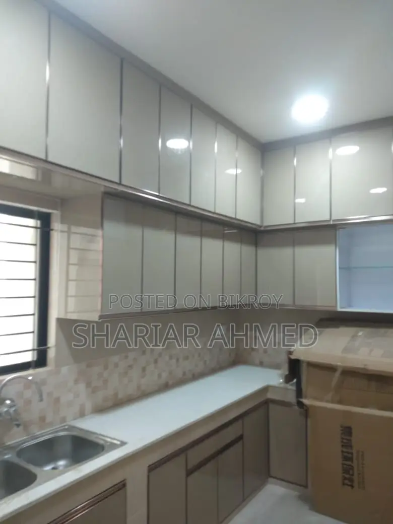 3350 SqFt Exclusive Apartment Available for Rent in Gulshan in Gulshan