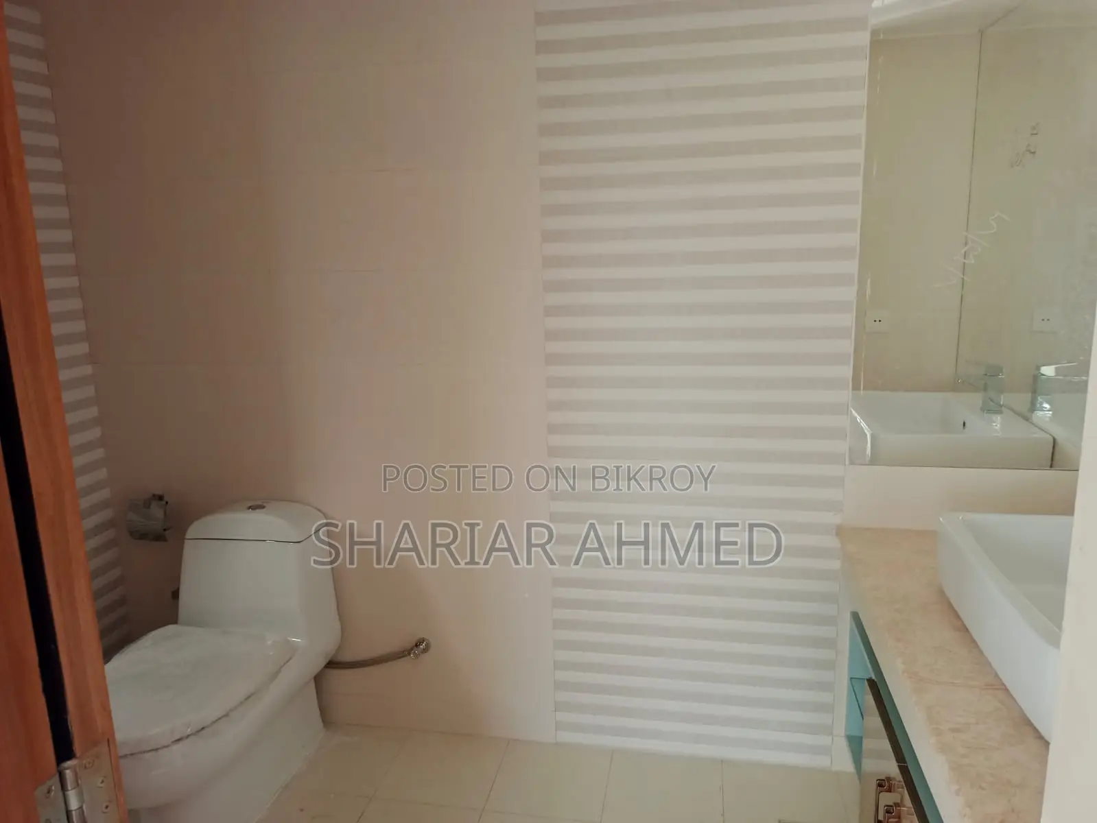 3350 SqFt Exclusive Apartment Available for Rent in Gulshan in Gulshan