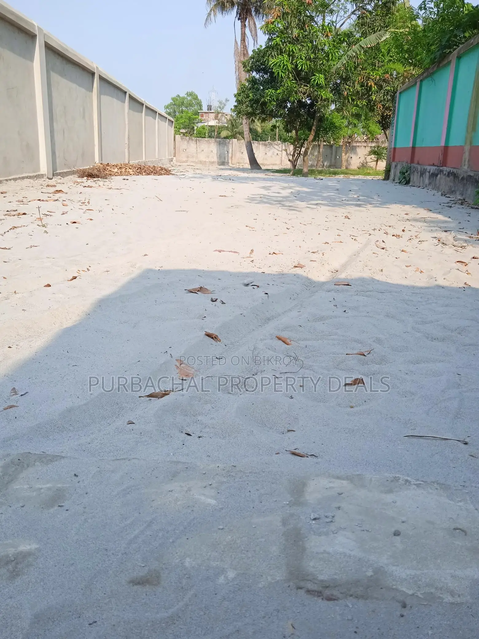 Premium Investment: 16.50 Decimal Land with House for Sale near Purbachal in Purbachal