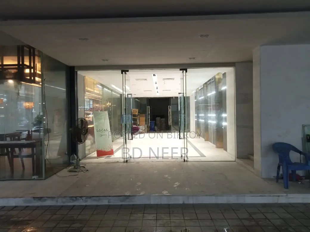 Grand Floor 1800 SqFt Available For Rent in Gulshan Avenue in Gulshan