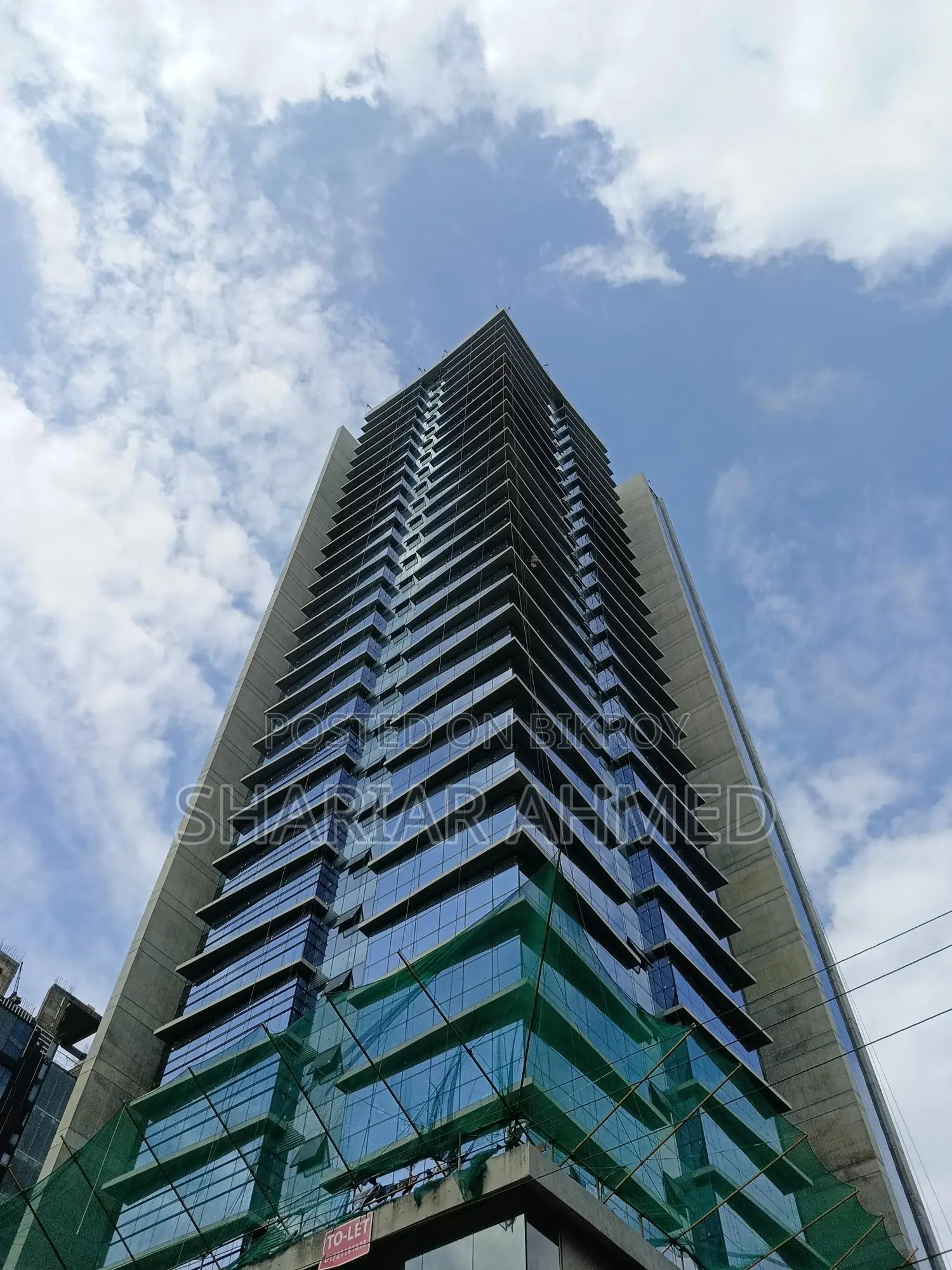 GULSHAN AVENUE | 7300 SQFT COMMERCIAL FLOOR RENT NEW PROPERTY in Gulshan
