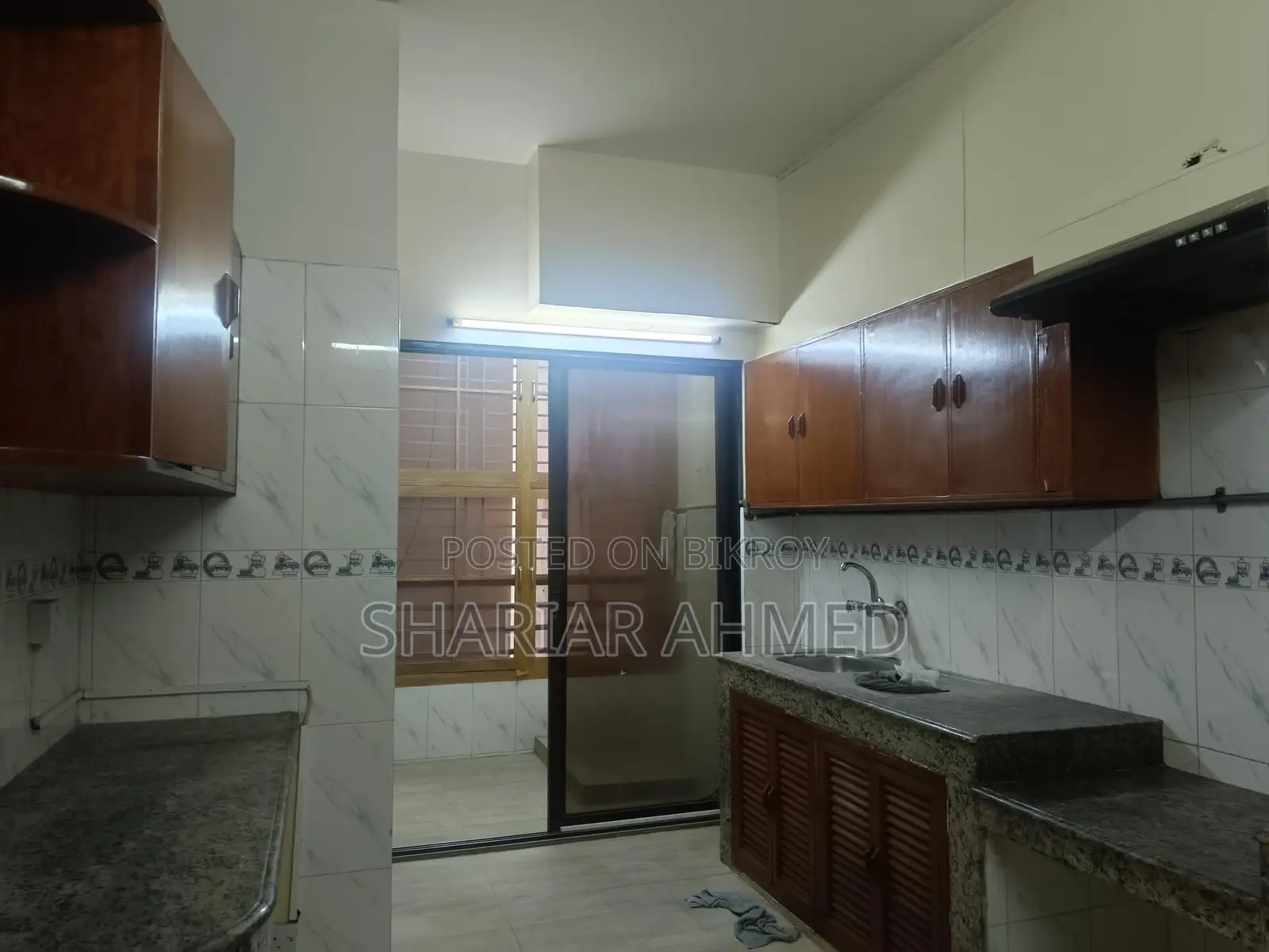 2500 Sqft Unfurnished Apartment For Rent in Gulshan 1 in Gulshan