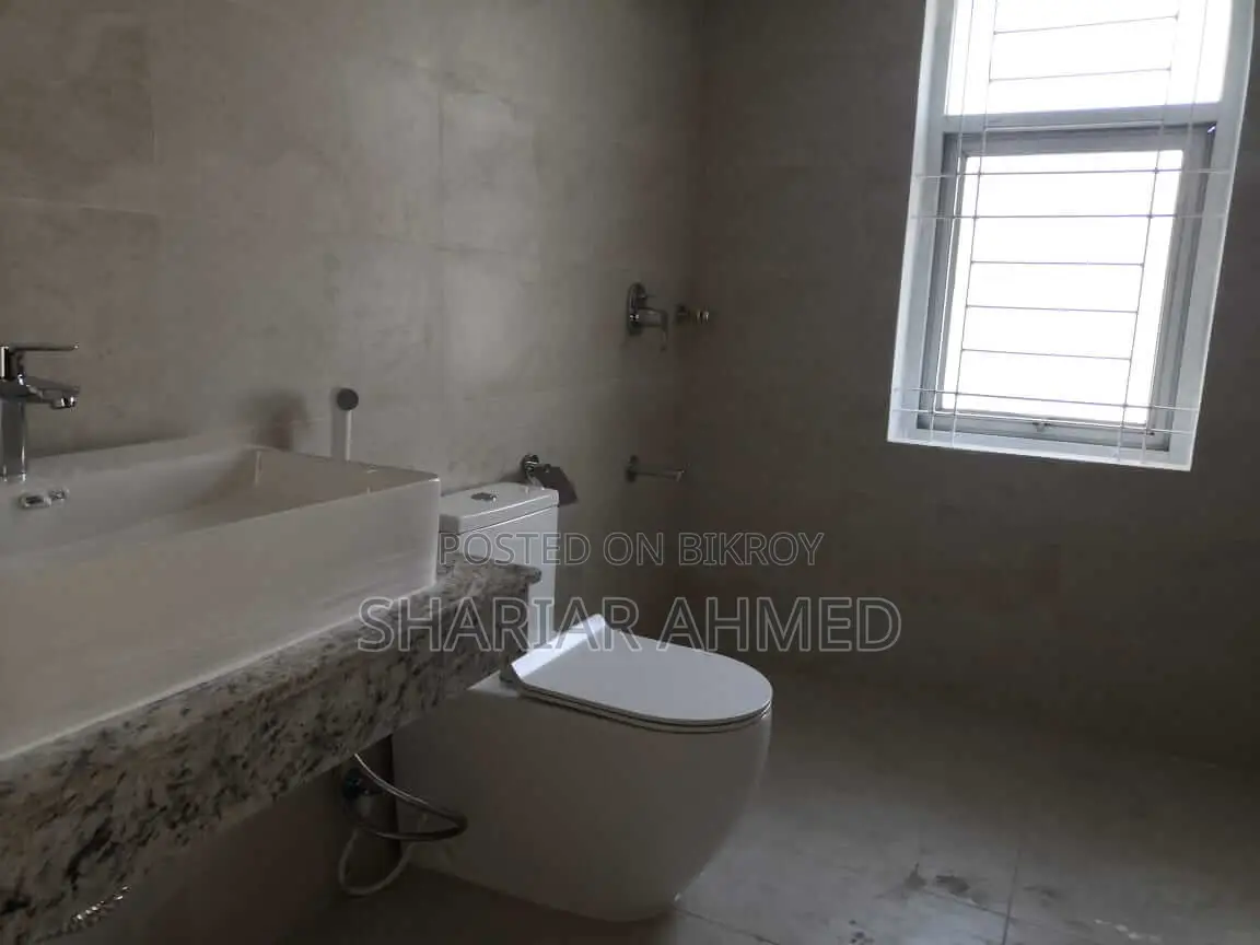 3BED-2450 SQFT APARTMENT FOR RENT GULSHAN in Gulshan