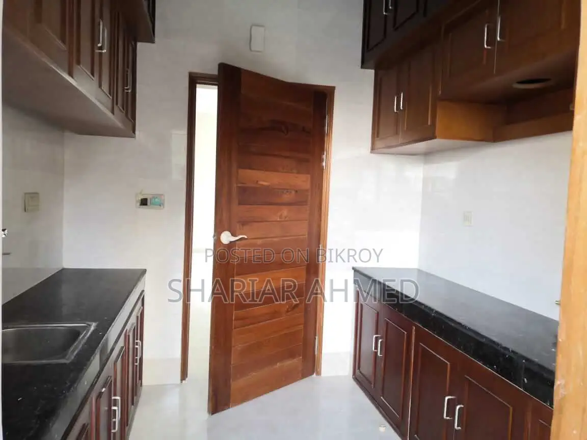 3BED-2450 SQFT APARTMENT FOR RENT GULSHAN in Gulshan