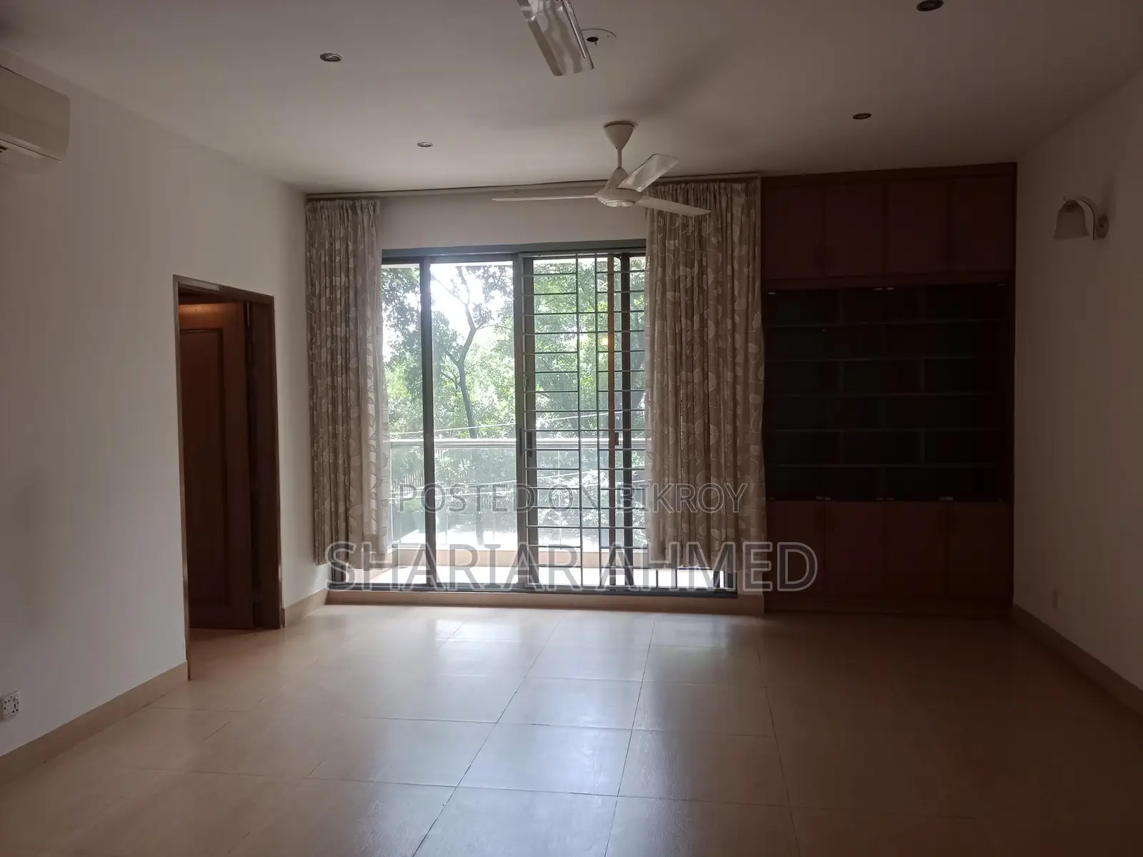 Luxurious Semi Furnished 2750 SqFt Apt: For Rent @ Gulshan 2 in Gulshan