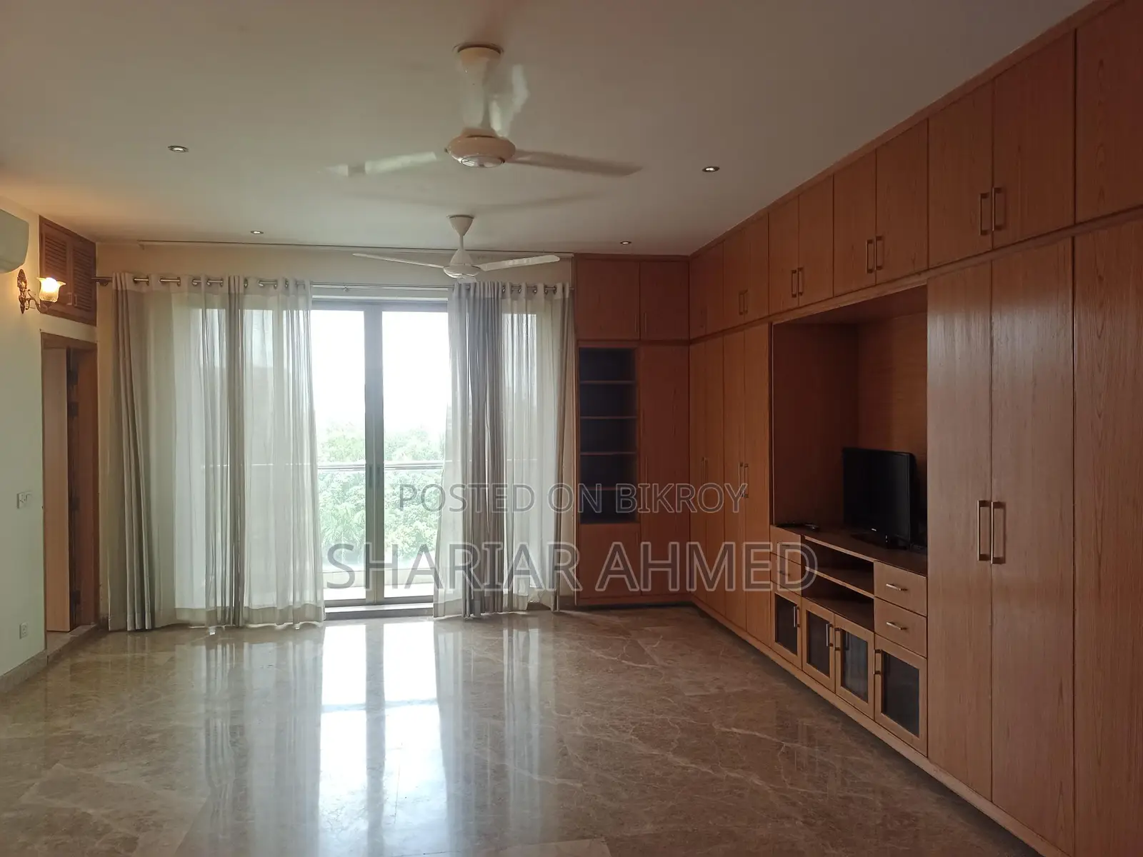 Luxurious Semi Furnished 2750 SqFt Apt: For Rent @ Gulshan 2 in Gulshan