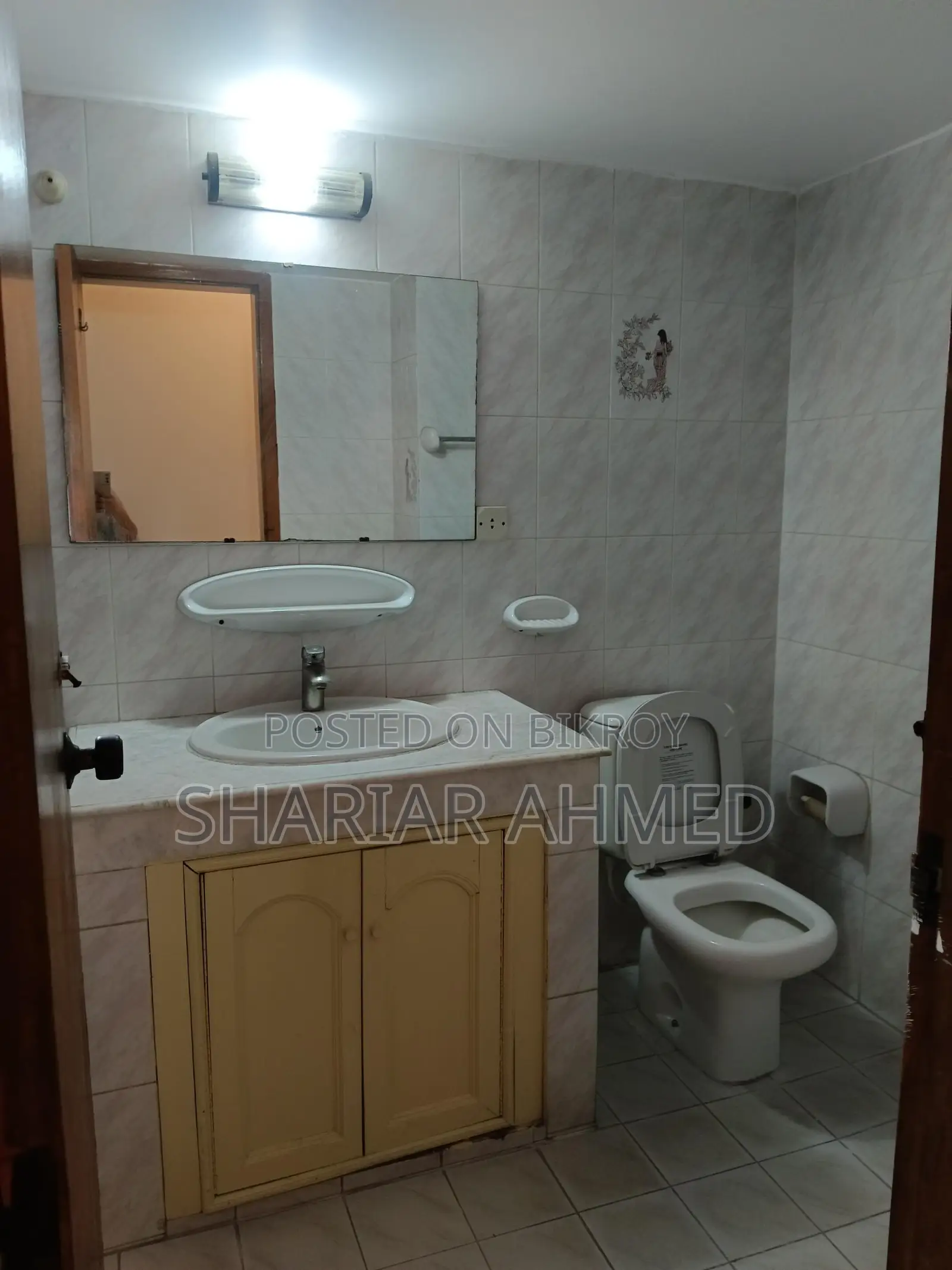 2500 Sqft 3 Bed Unfurnished Apartment For Rent In Gulshan in Gulshan