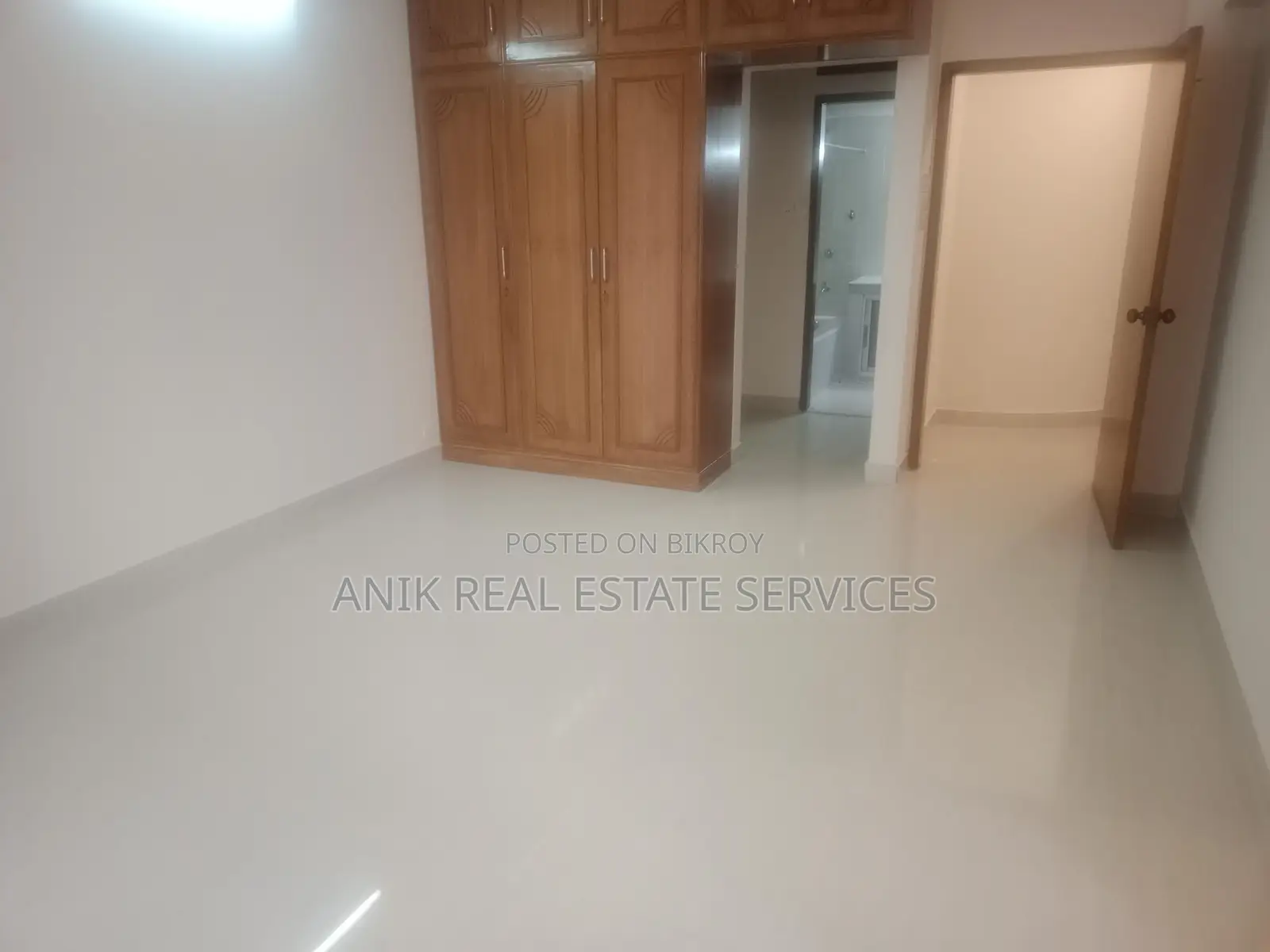 Good Quality 4 Bedroom Un Farnised Flat Rent In Gulshan in Gulshan
