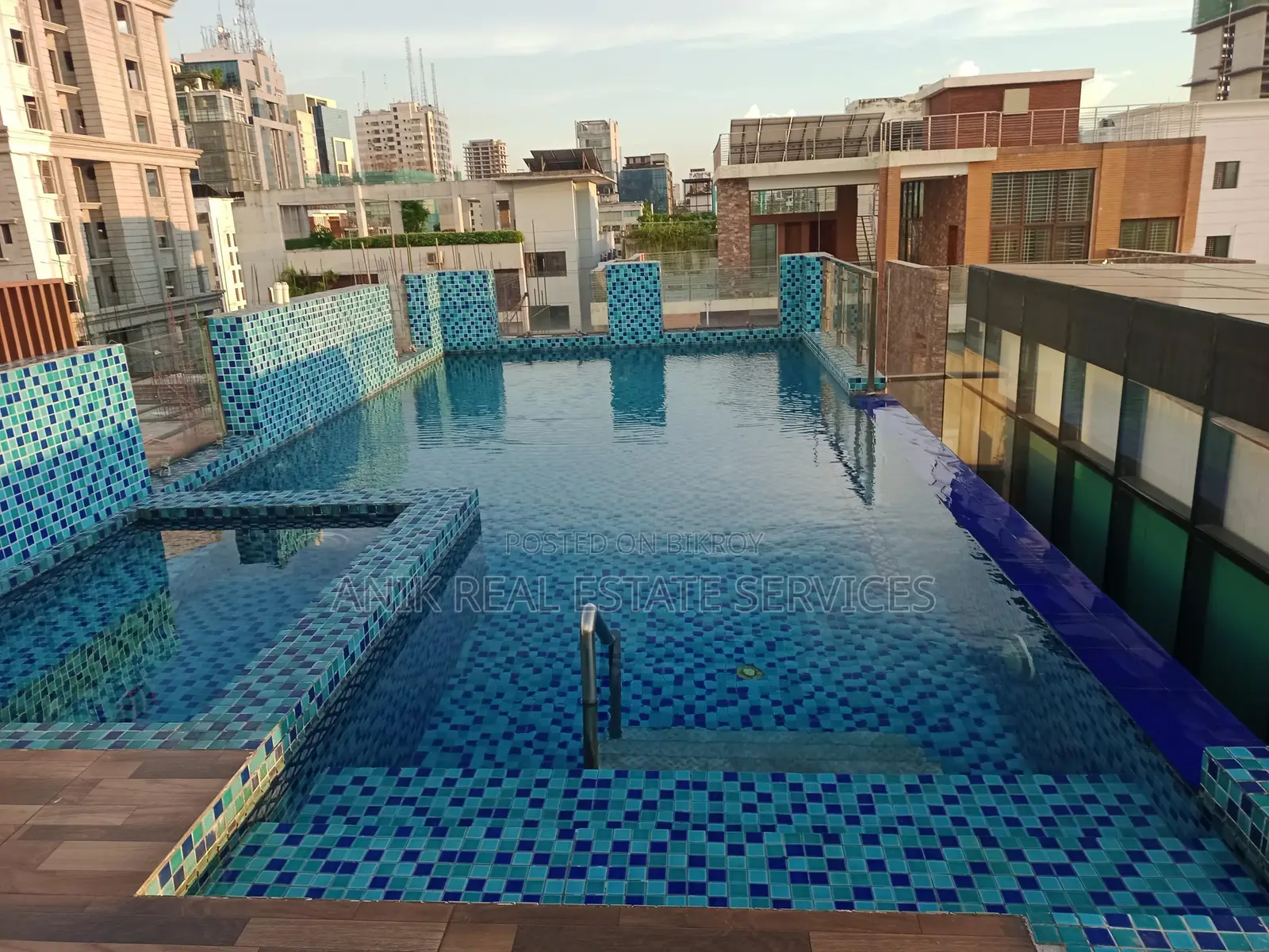 Swmming Pool Gym Full Farnised Flat Rent In Gulshan North in Gulshan