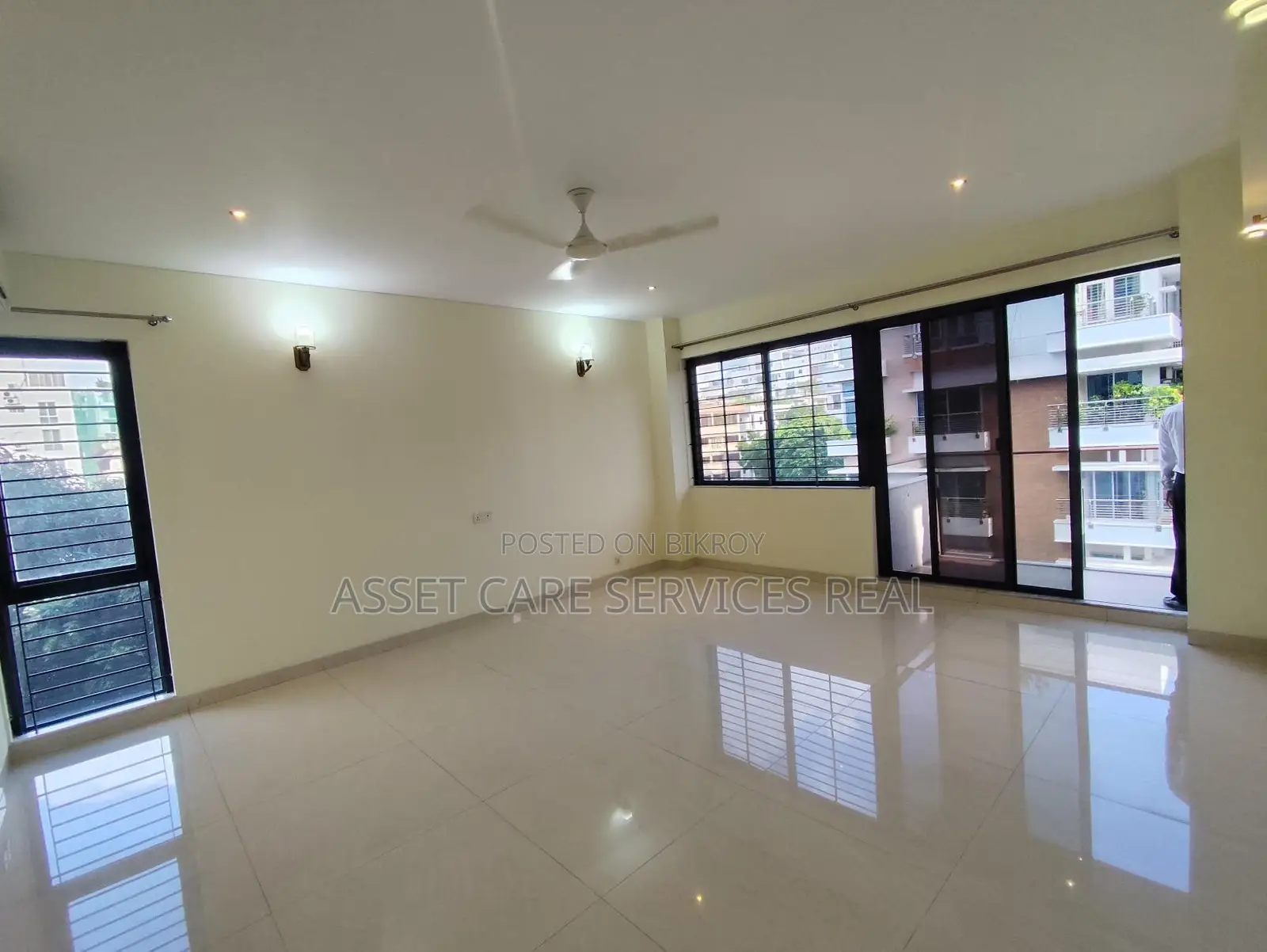 Shanta Luxurious South Facing Apartment Rent In North Gulshan in Gulshan