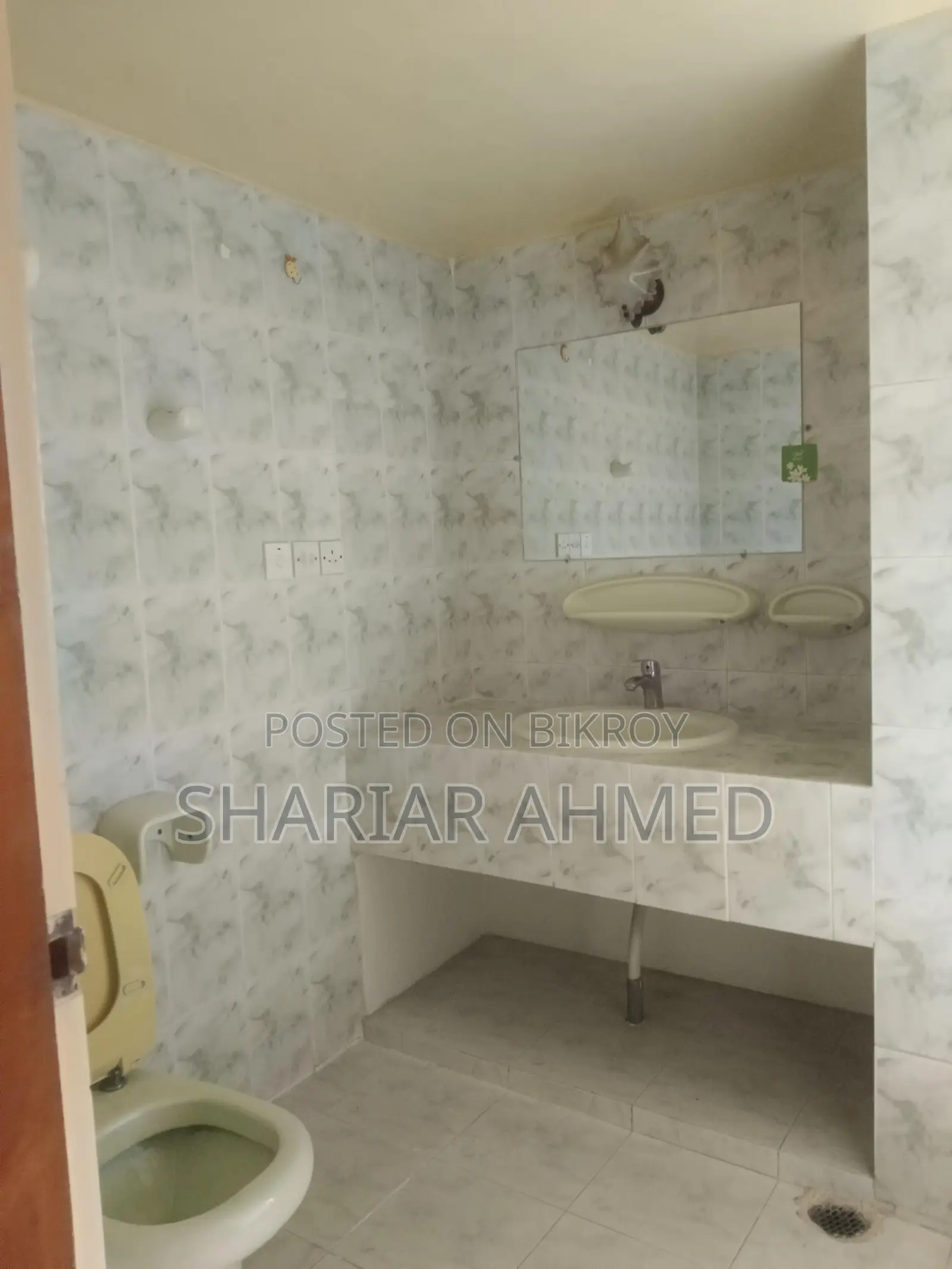 2200 Sqft 3 Bed Un-Furnished Apartment For Rent in Gulshan in Gulshan