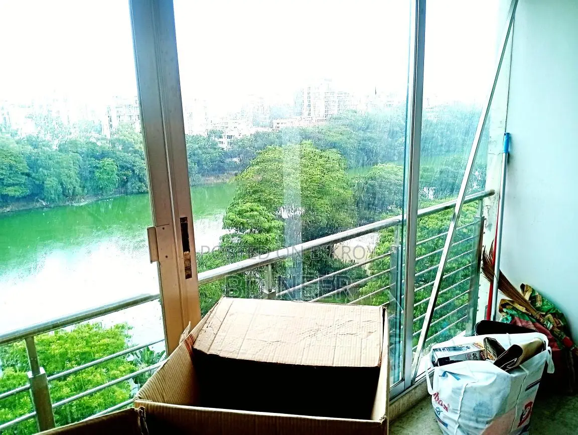 Lake View Semi Furnished 4 Bed 9th Floor Apt. For Rent in Gulshan-2 in Gulshan