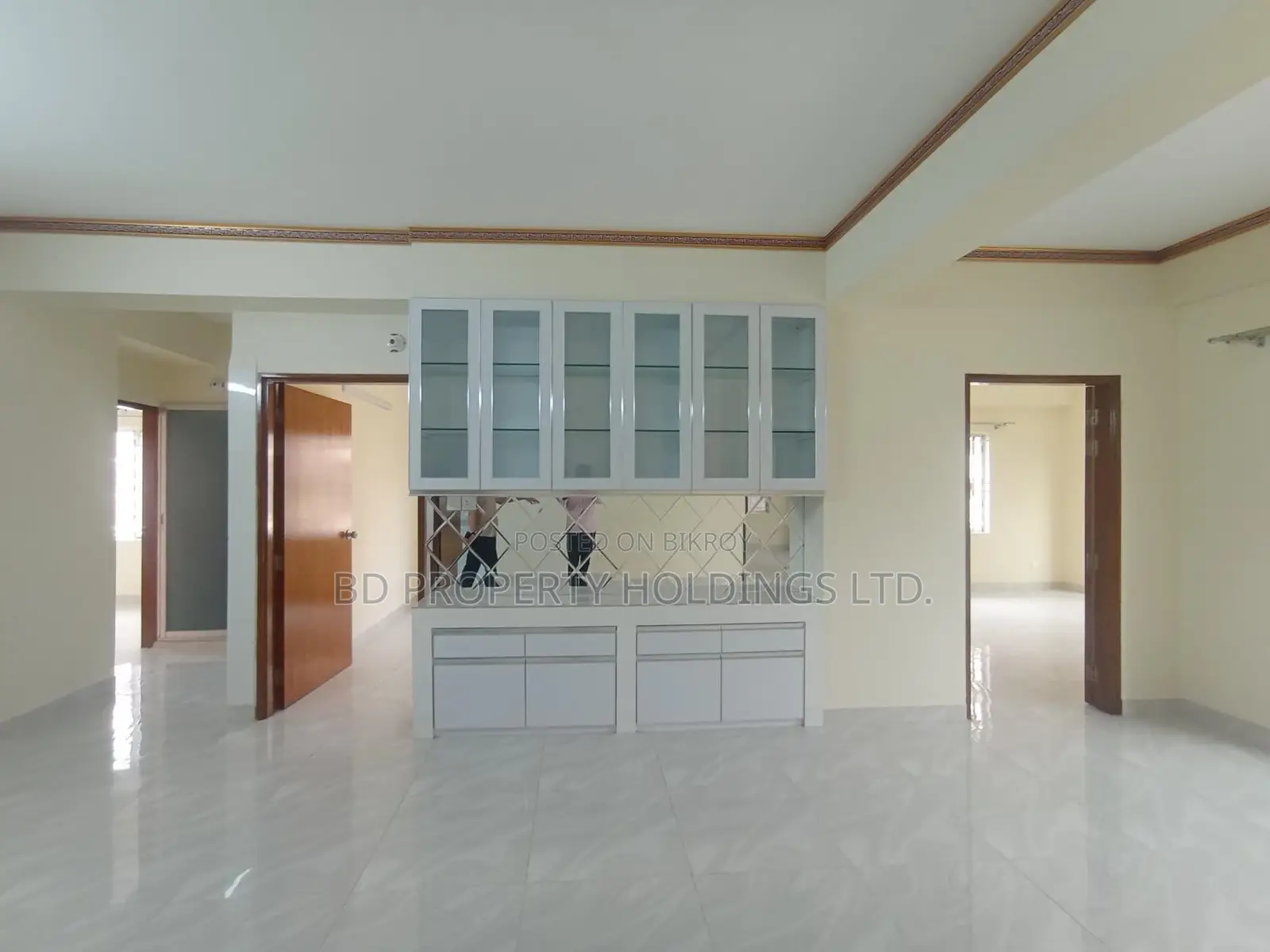 2300 SFT Exclusive Brand New Ready Apartment for Rent in Bashundhara in Basundhara