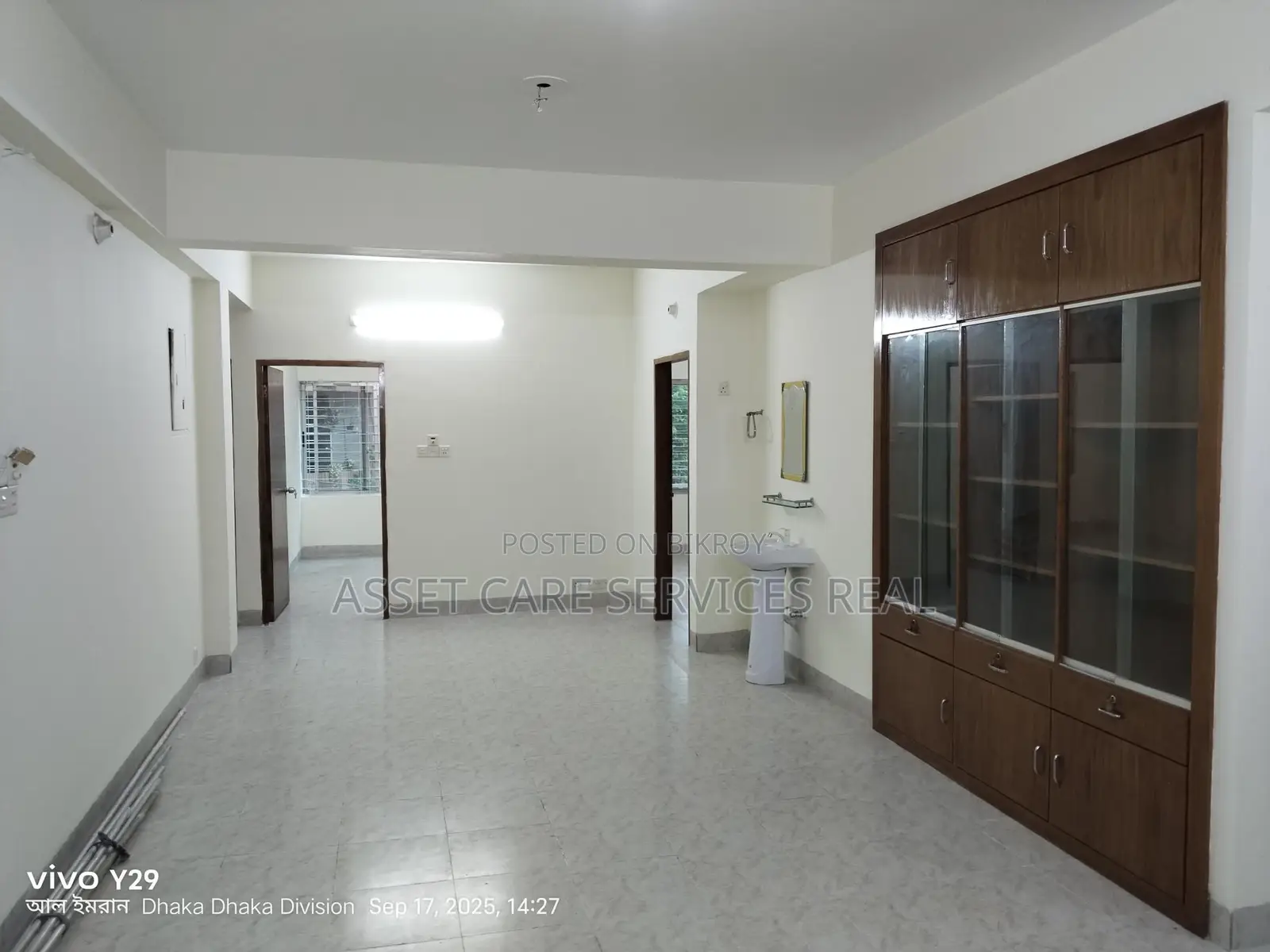2500 Sqf Office Space Rent @ Gulshan 2 in Gulshan