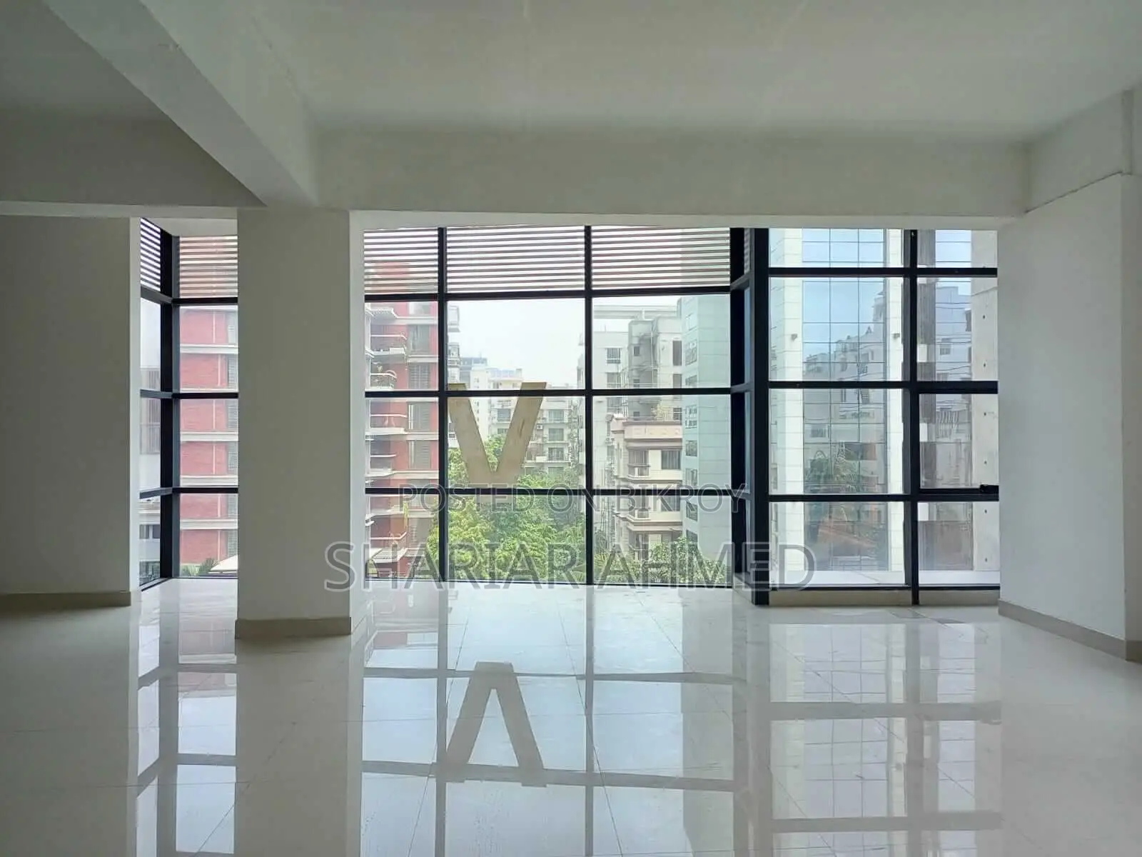 New Commercial Approved Floor Rent For (Shop/Bank/Showroom) in Gulshan