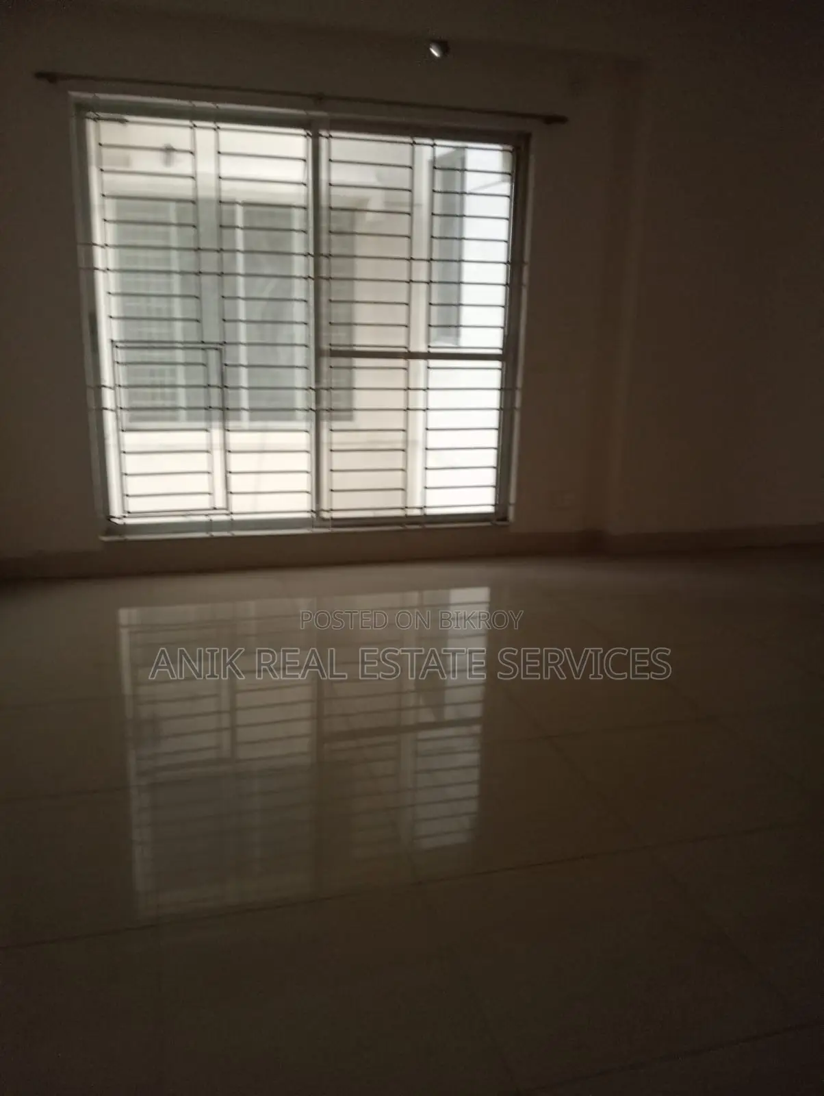 Good Quality 4 Bedroom Unfurnished Flat Rent In Banani in Banani