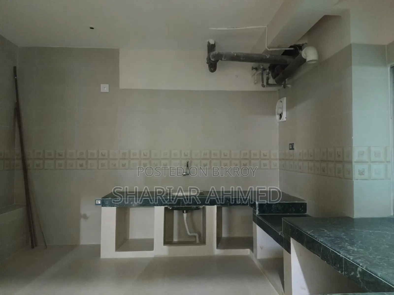 2350 Sqft 3 Bed Tiles Floor Apartment For Rent In Gulshan 1 in Gulshan