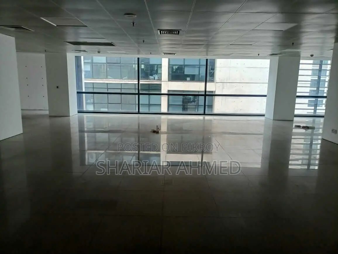 6250 SqFt Excellent Modern Facilities Commercial Floor Rent GULSHAN in Gulshan