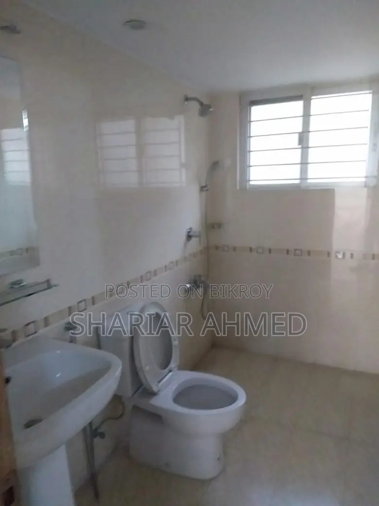 2800 SQFT APARTMENT RENT IN GULSHAN in Gulshan