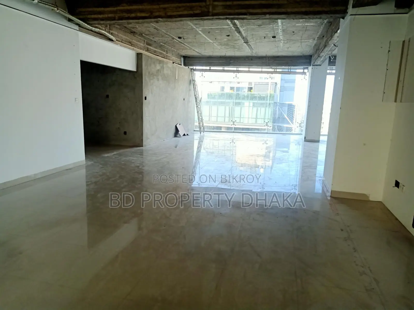 2450 Sqft Open Commercial New Building Rent in Banani in Banani