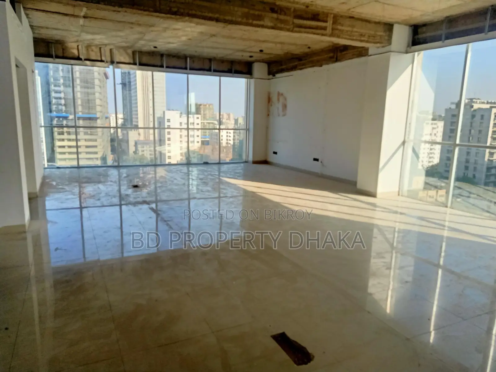 2450 Sqft Open Commercial New Building Rent in Banani in Banani