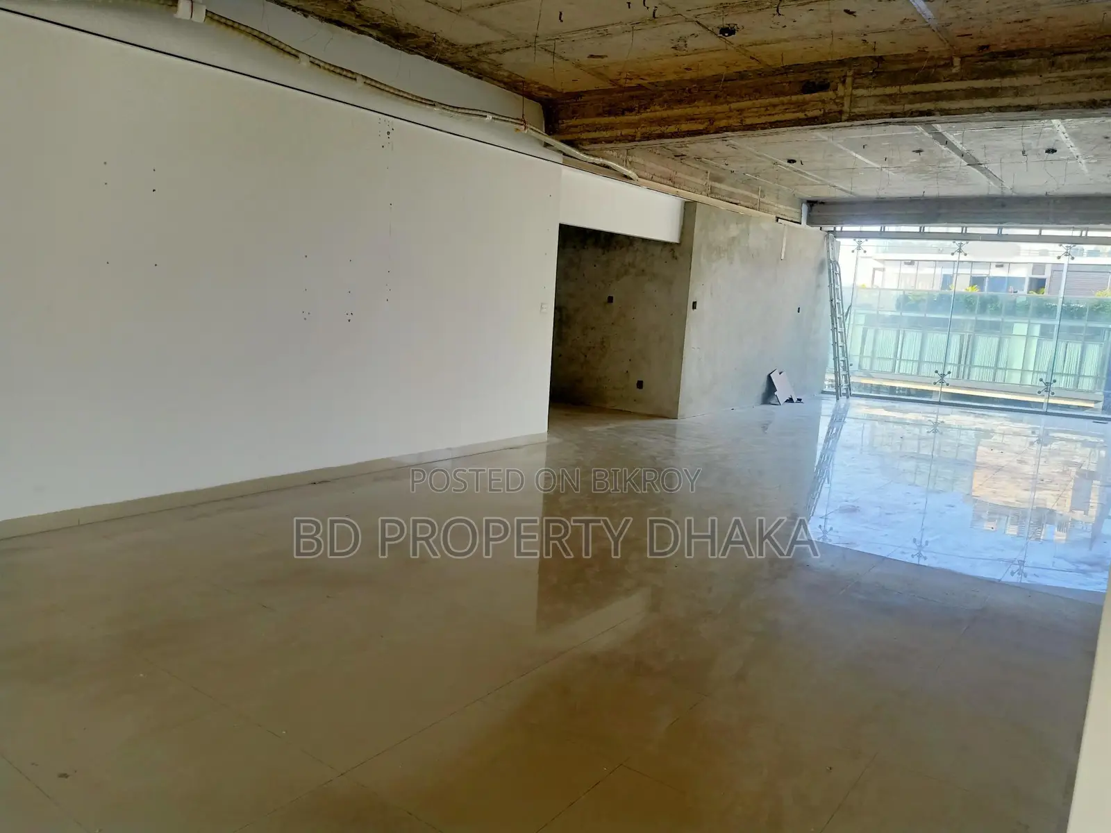2450 Sqft Open Commercial New Building Rent in Banani in Banani