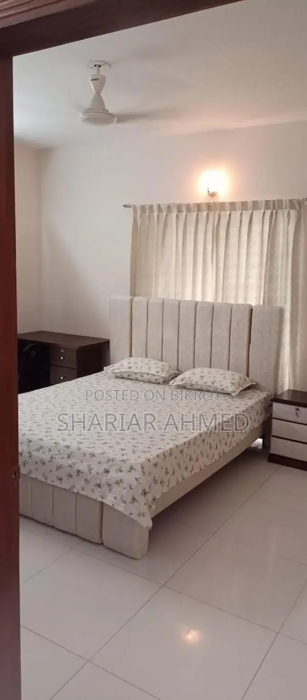 Fully Furnished 3Bed-2010 SqFt Apartment Rent In Gulshan-1 in Gulshan