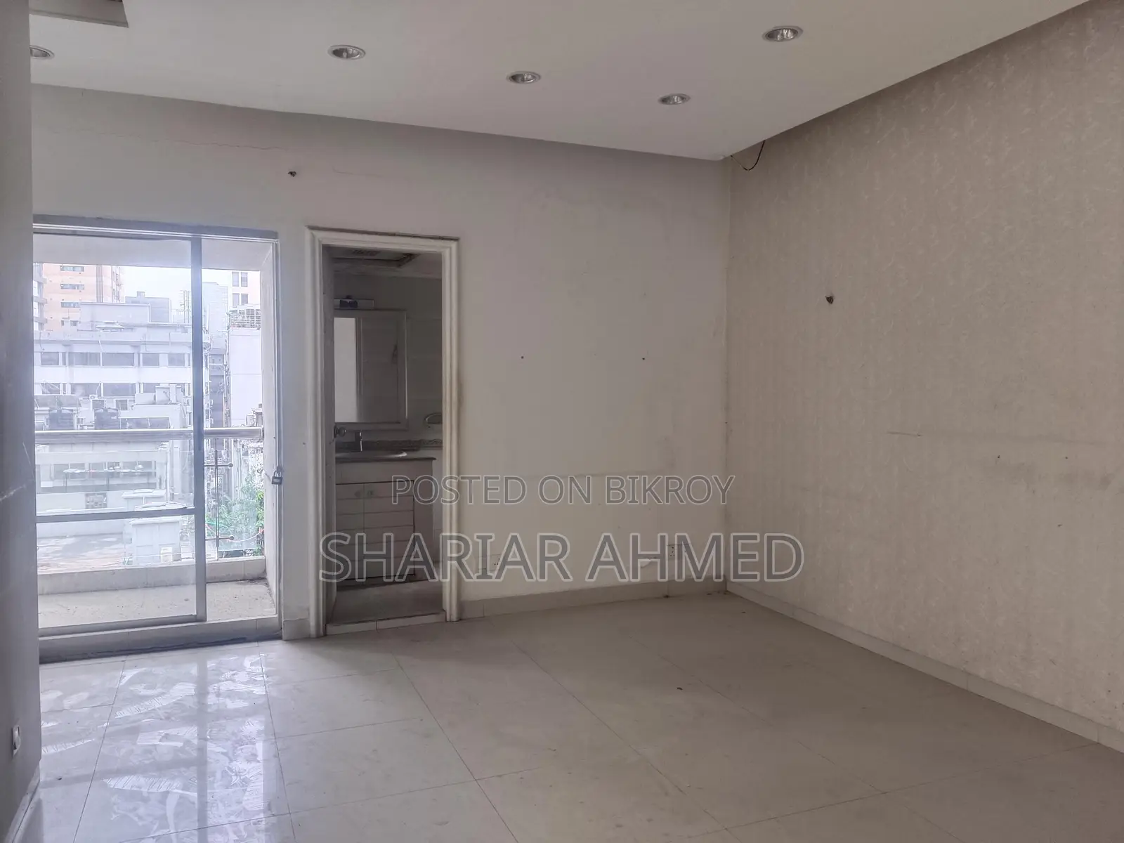 2,550 Sqft, 3-Bed Unfurnished Apartment for Rent in Gulshan 1 in Gulshan