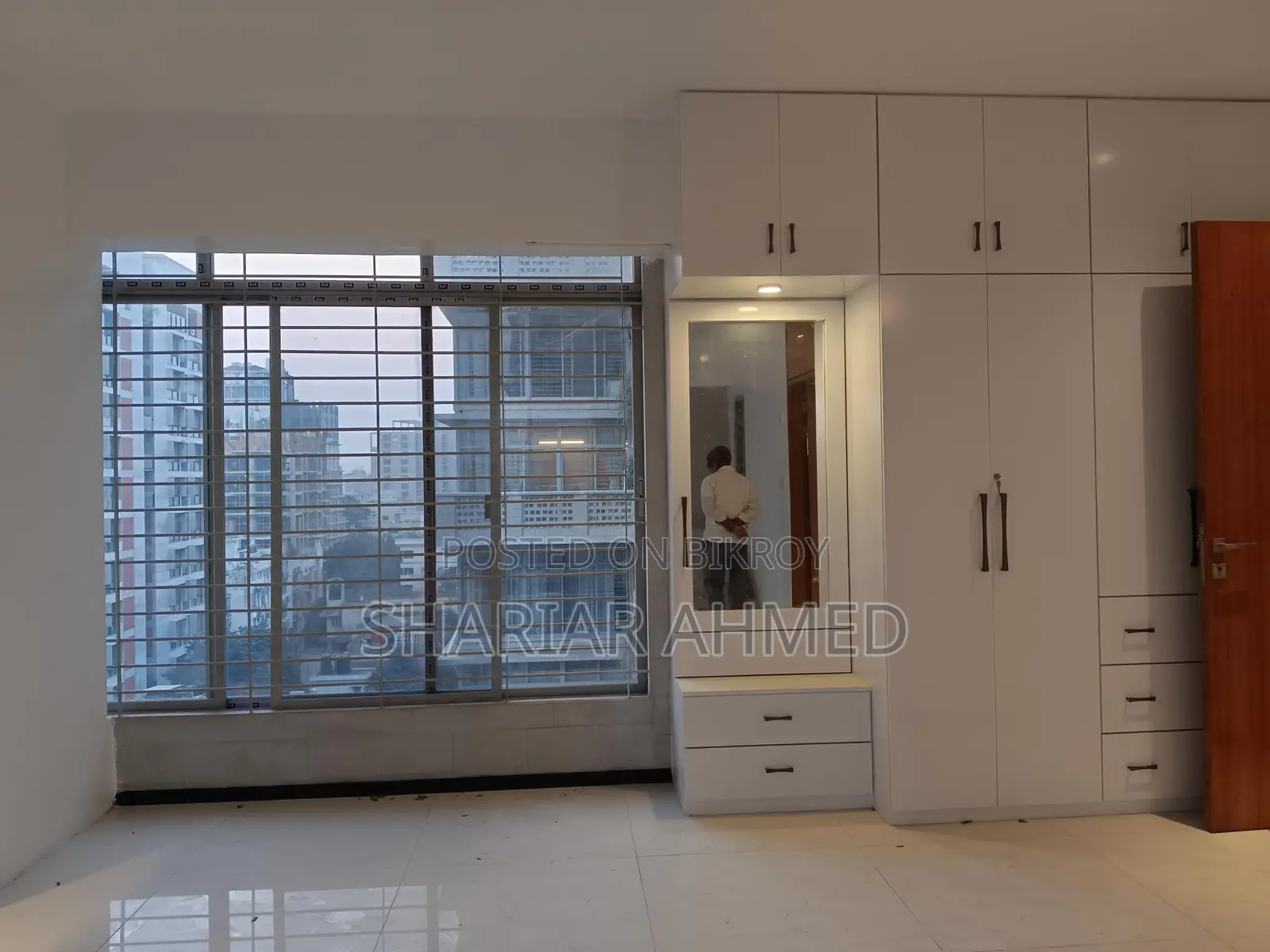 3200 Sqft Un-furnished Apartment For Rent In Gulshan in Gulshan