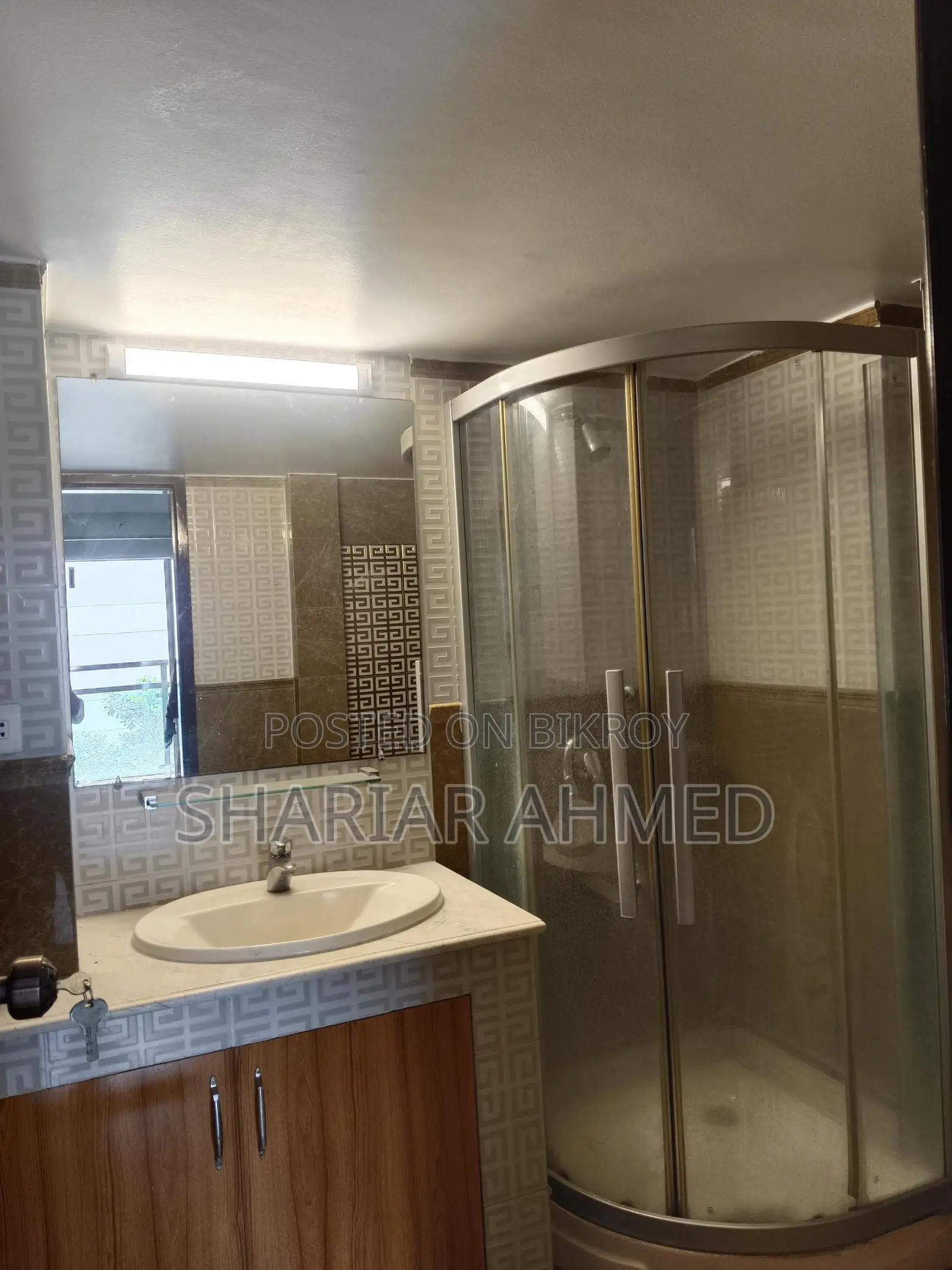 2400 Sqft Un-furnished Apartment For Rent In Gulshan 2 in Gulshan