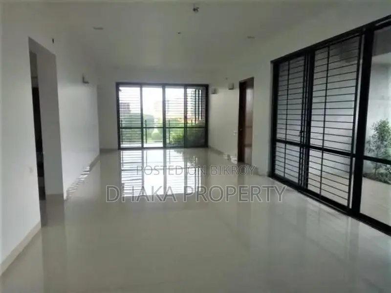 (Gym-Swimming Pool) 3800-Sqft Luxurious Flat Rent in Gulshan-2 in Gulshan
