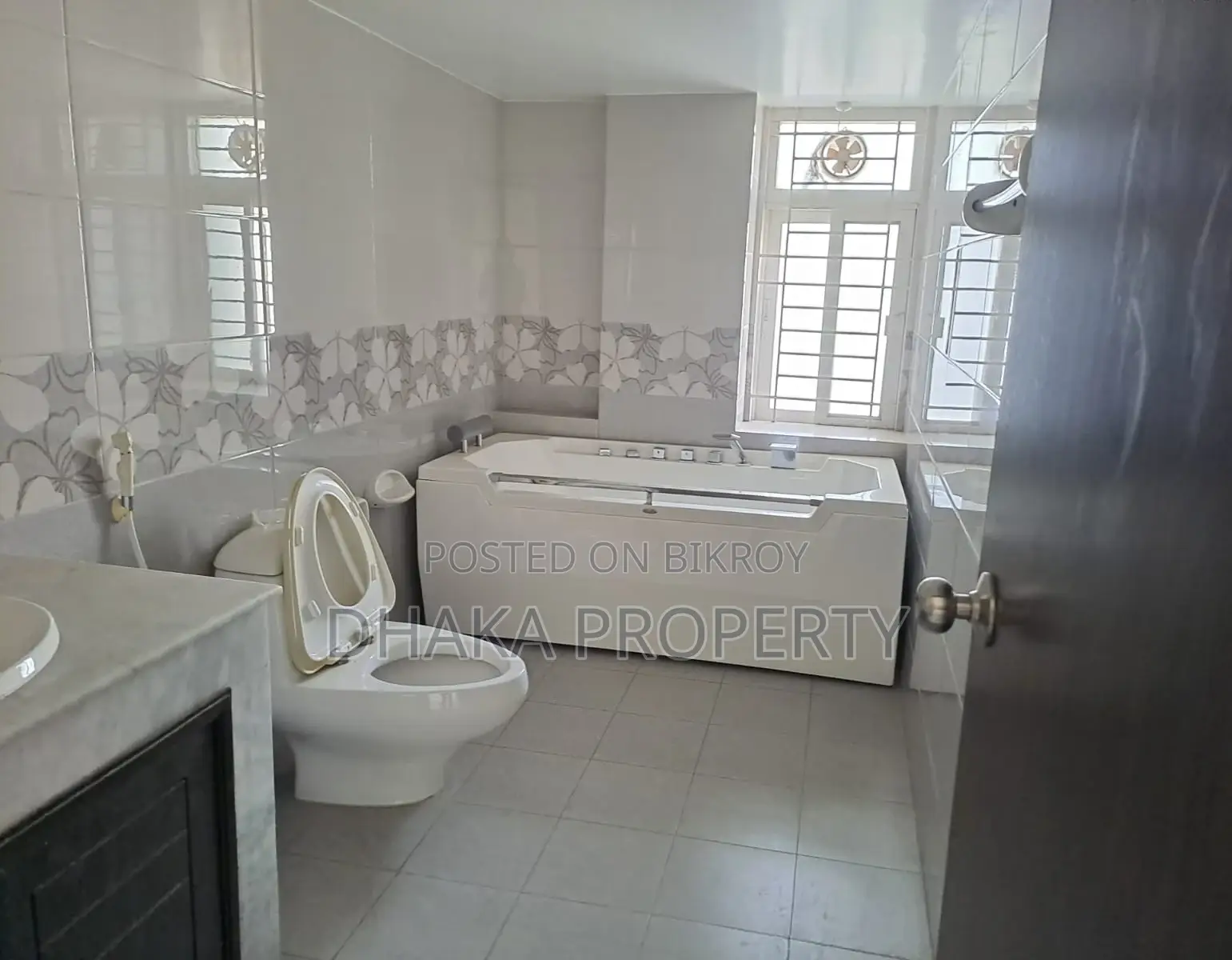 Brand New Furnish Apartment (3500SqFt.)Rent At Gulshan North in Gulshan