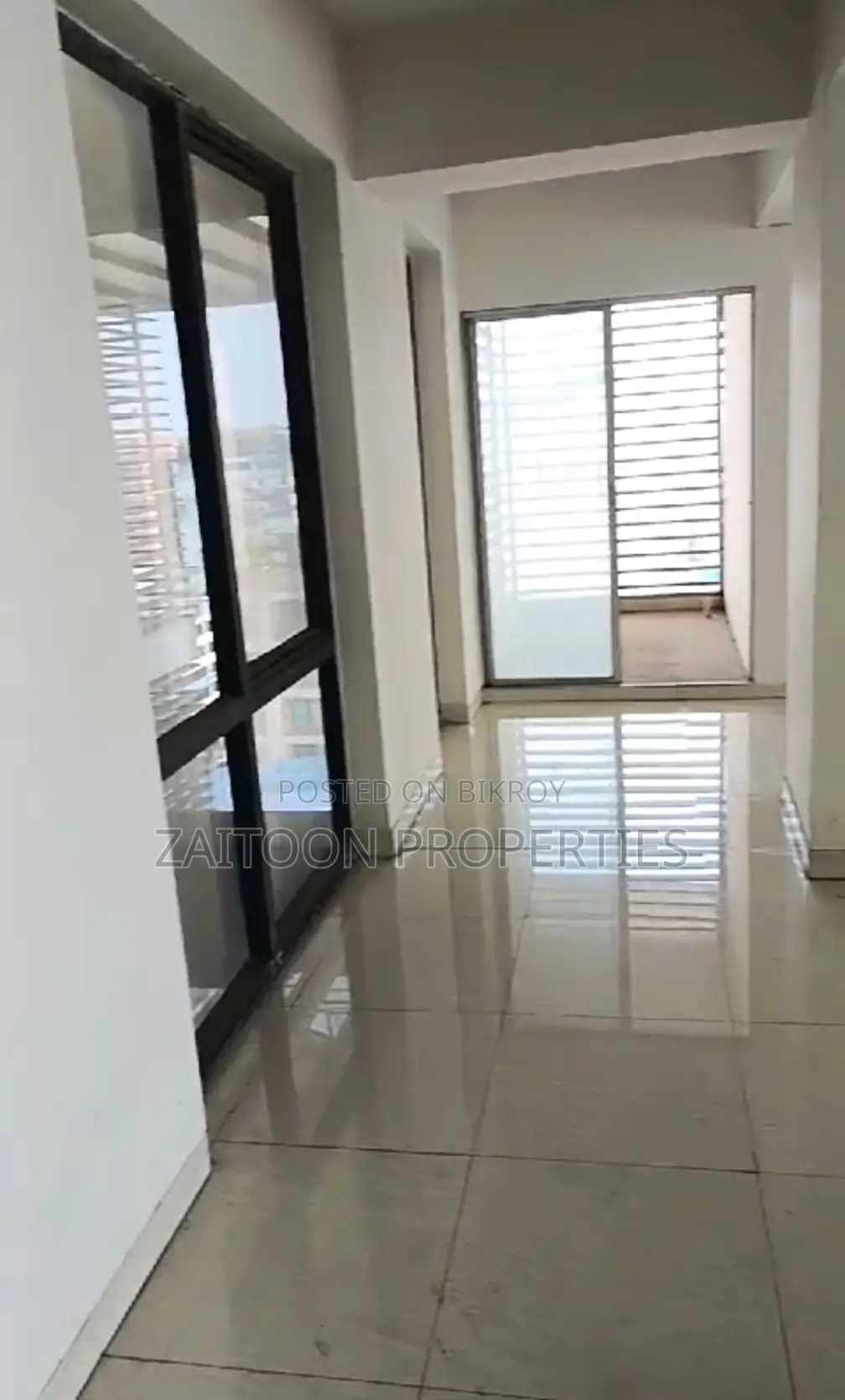 Prestigious commercial space ready for you on Sat Masjid Road in Dhanmondi