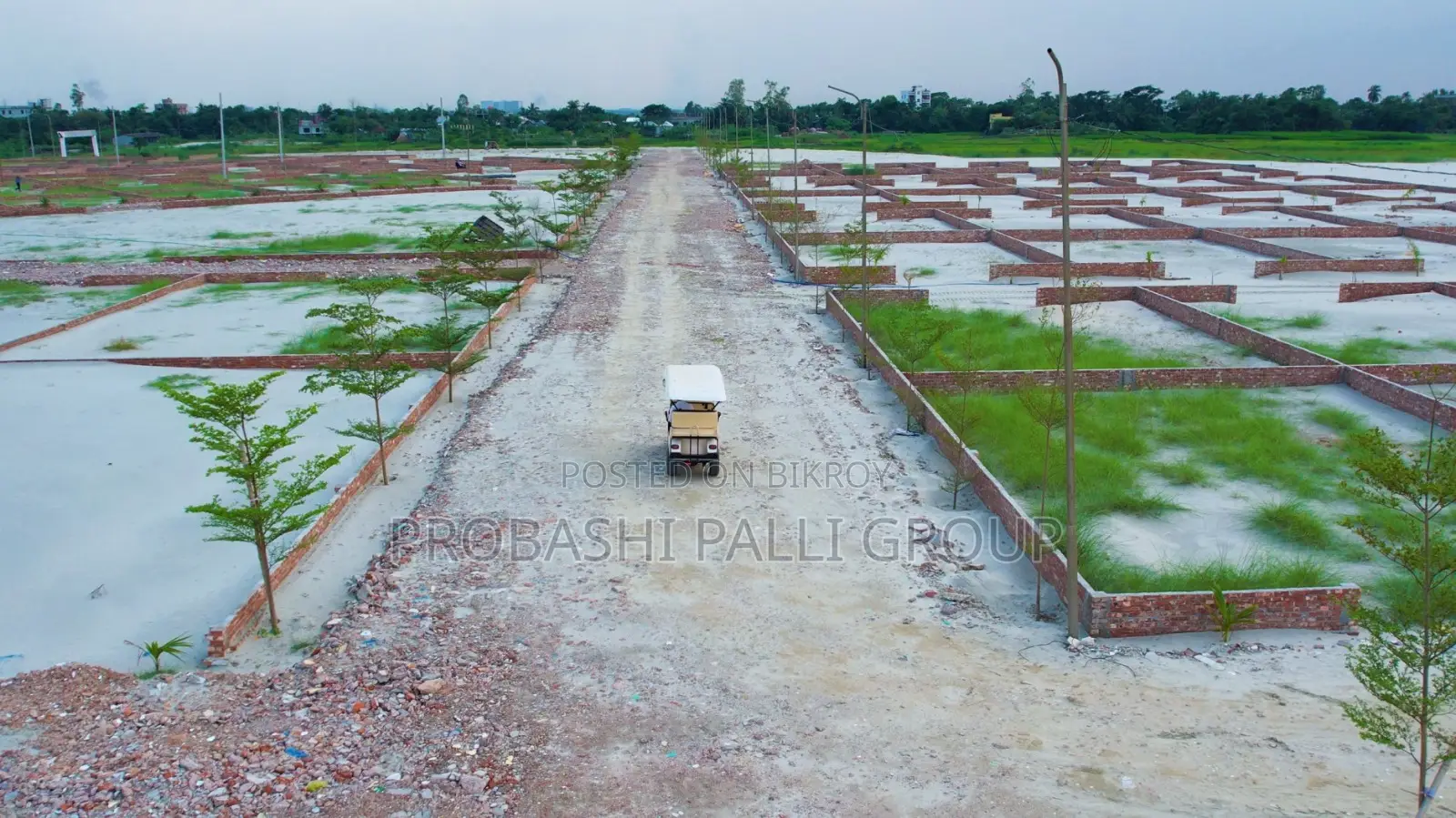 Buy a 3 Katha Plot at an Affordable Price! in Banani