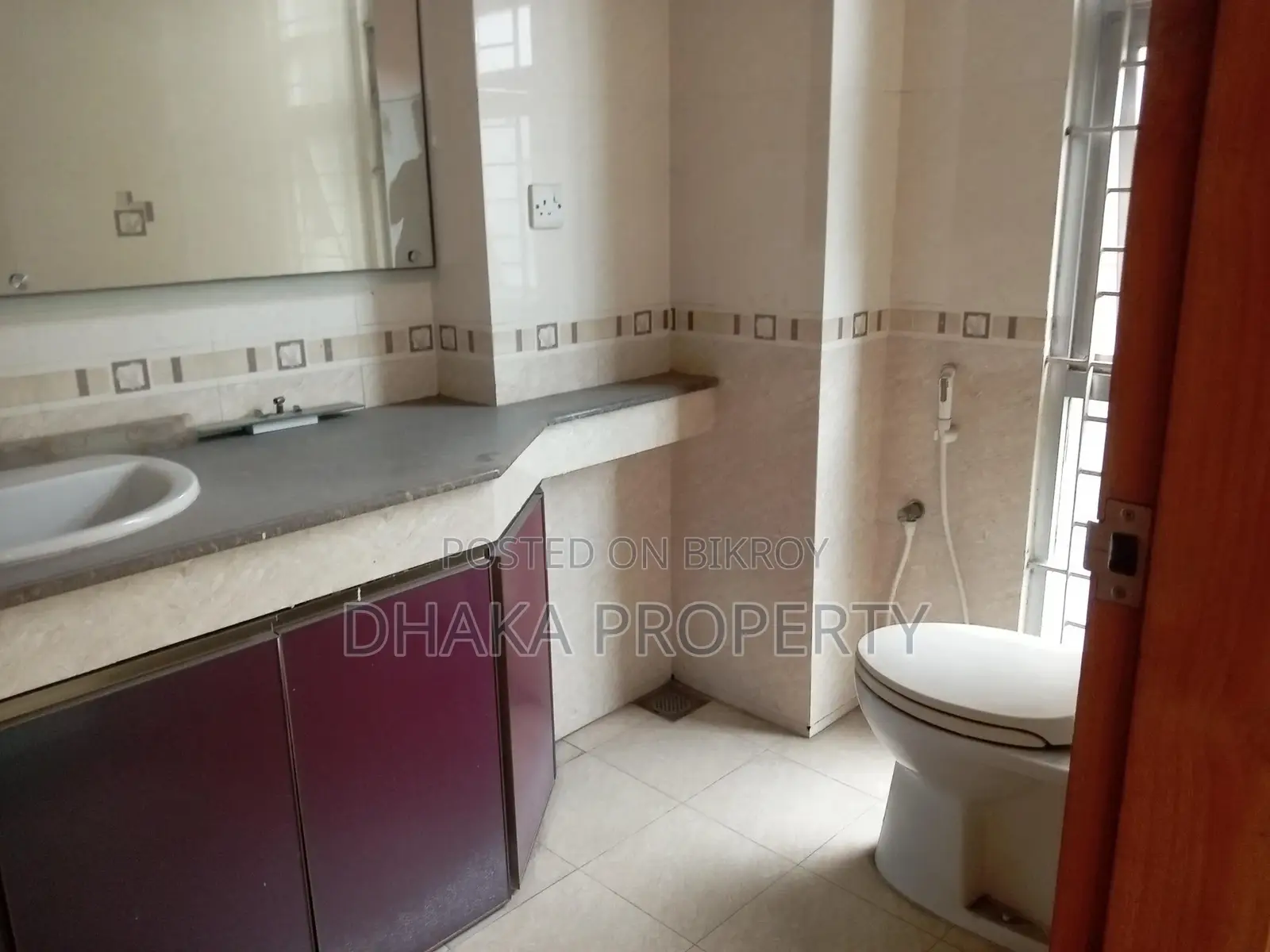 Exclusive 1850-Sqft 3 Beded Apartment Rent in Gulshan in Gulshan