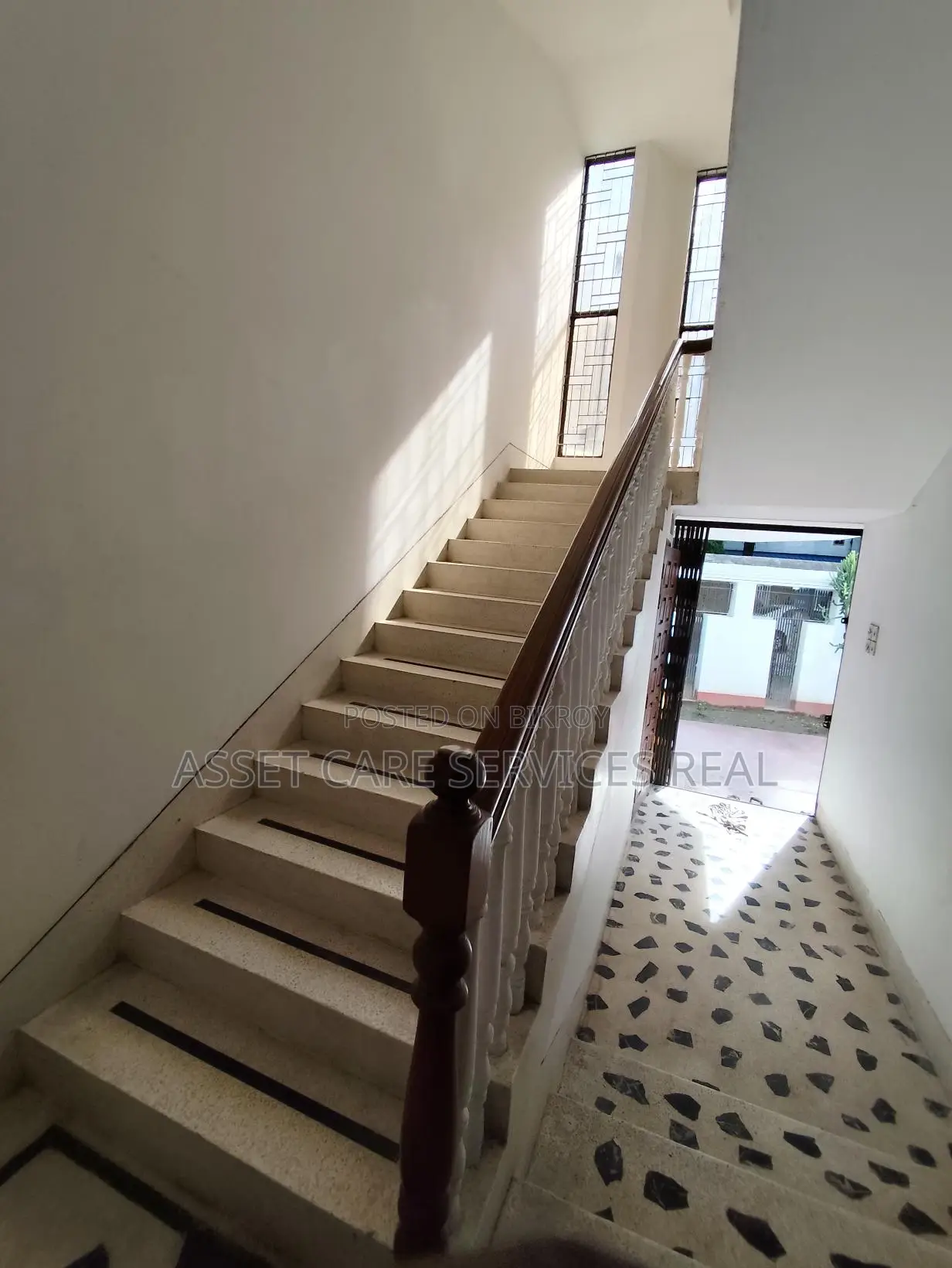 Baridhara Excellent Independent House 🏡 Rent in Baridhara
