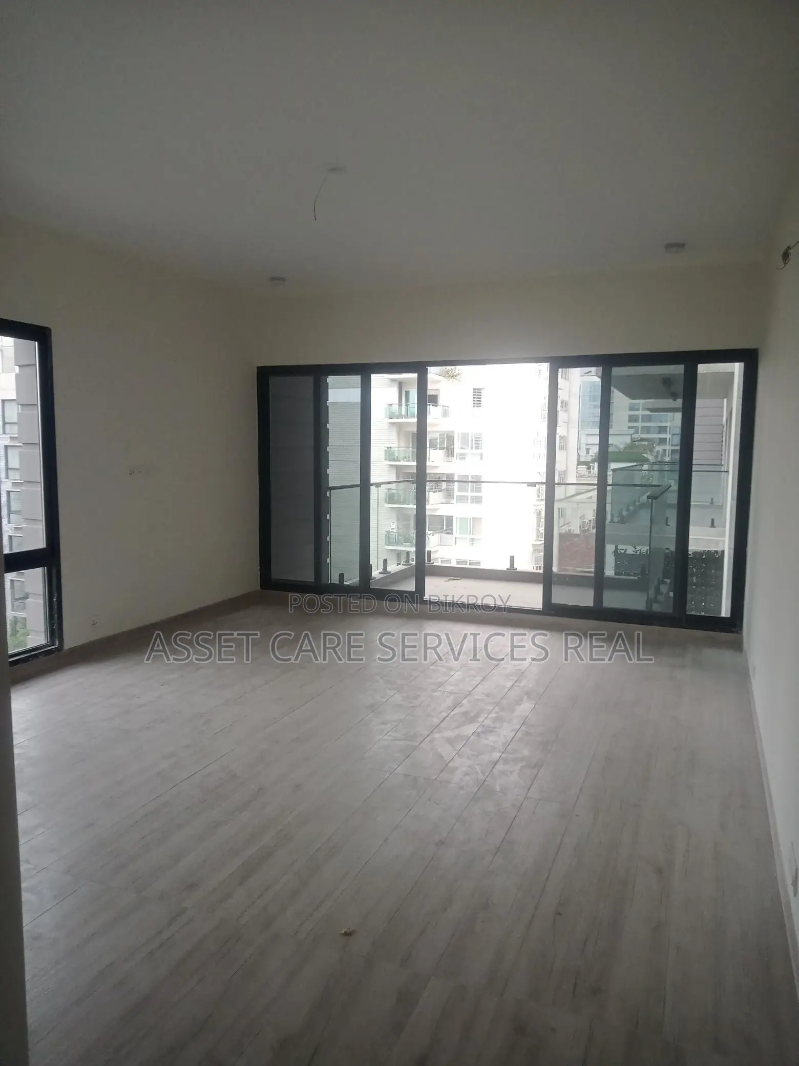 BEAUTIFUL NEW APARTMENT FOR RENT IN GULSHAN 1 in Gulshan