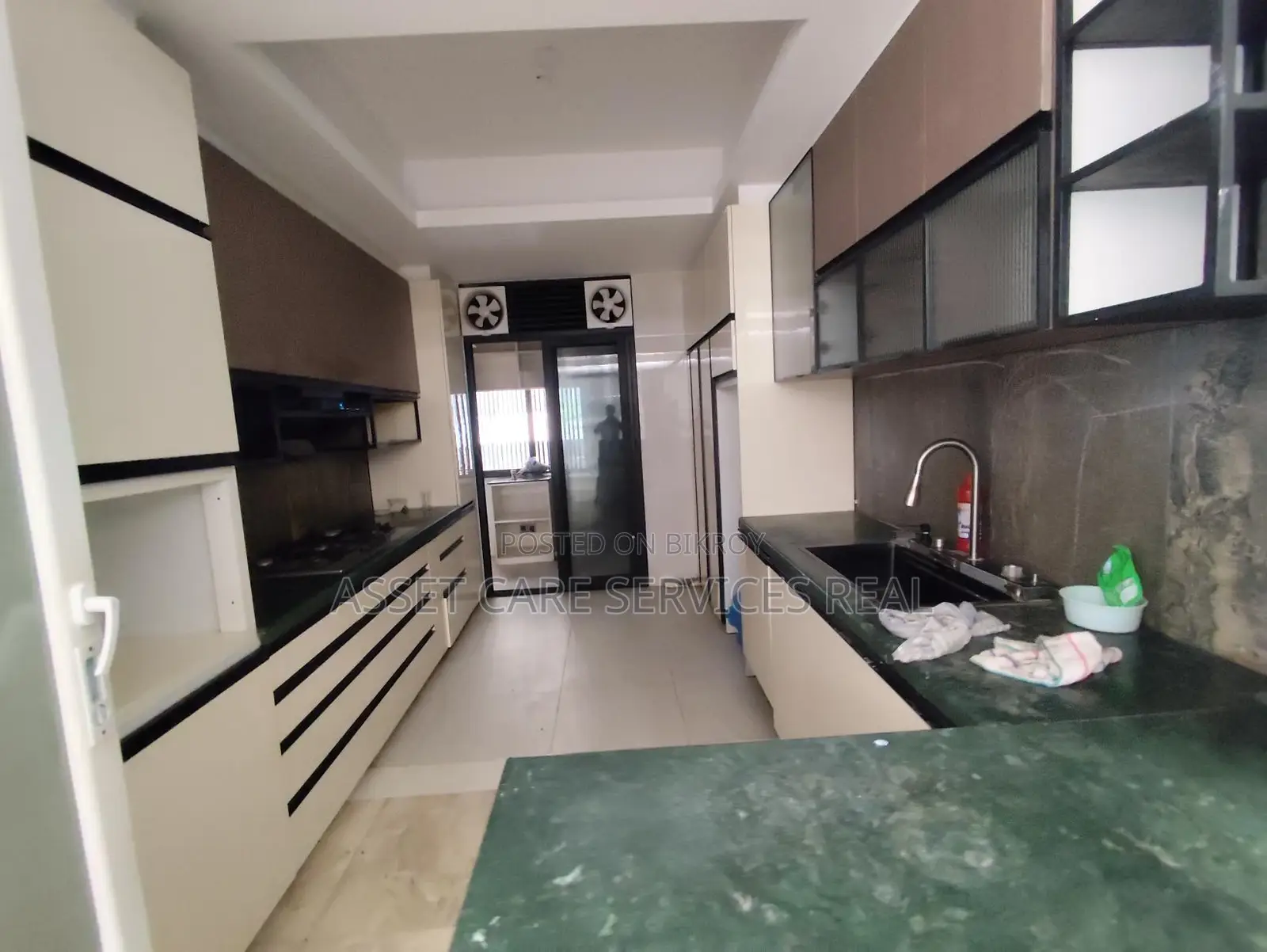 Gorgeous Decoration Gym-Pool Facilities 4Bed Luxury Apartment Rent in Banani