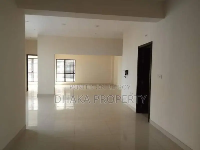 Luxurious 2700-Sqft 3-Bedrooms Apartment Rent At North Gulshan in Gulshan