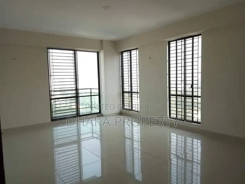 Luxurious 2700-Sqft 3-Bedrooms Apartment Rent At North Gulshan in Gulshan