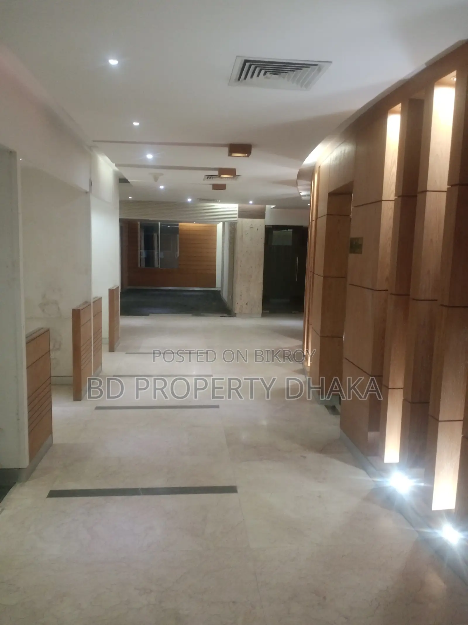 5800sft semi furnished commercial space for rent in Gulshan