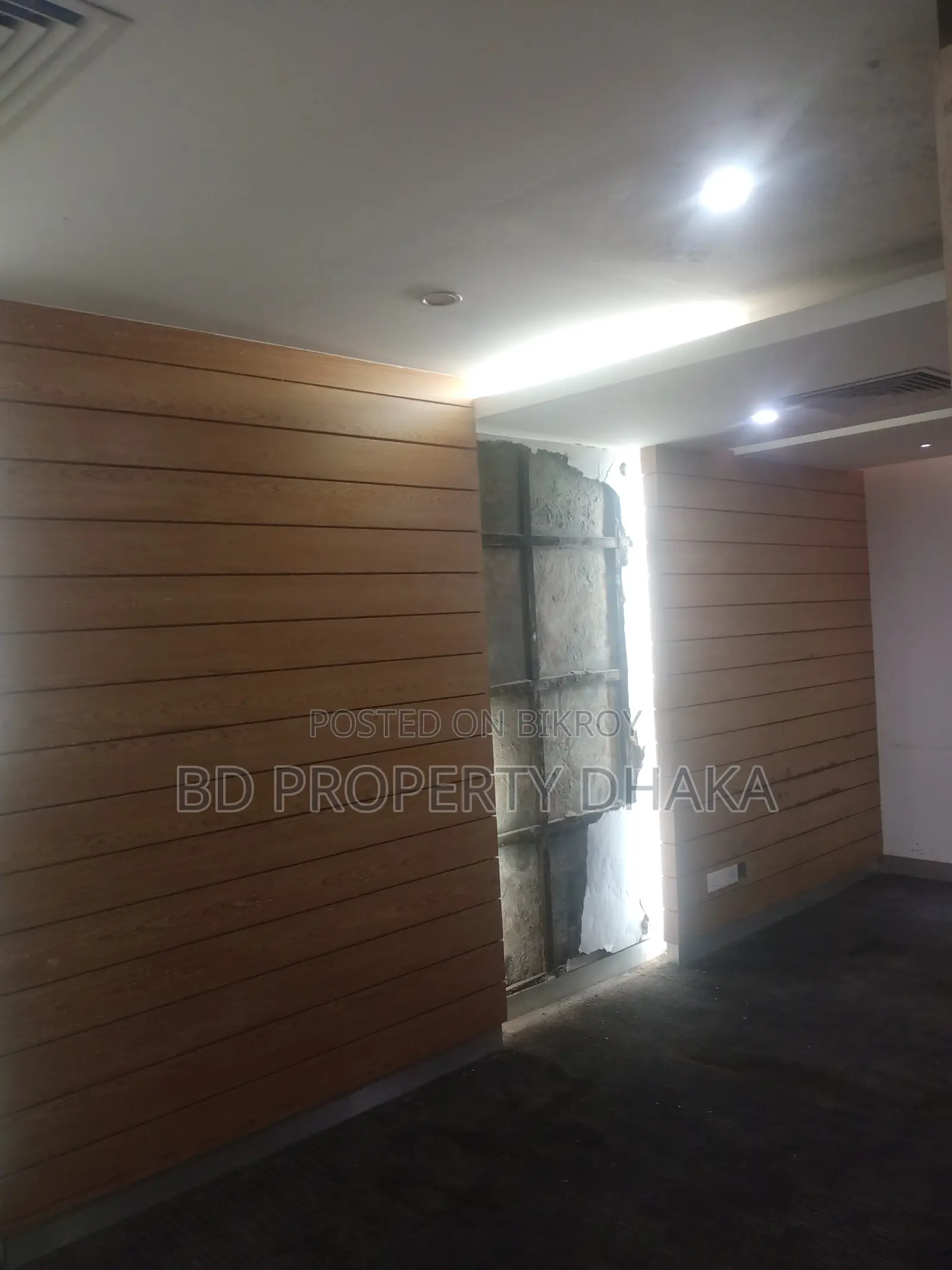 5800sft semi furnished commercial space for rent in Gulshan