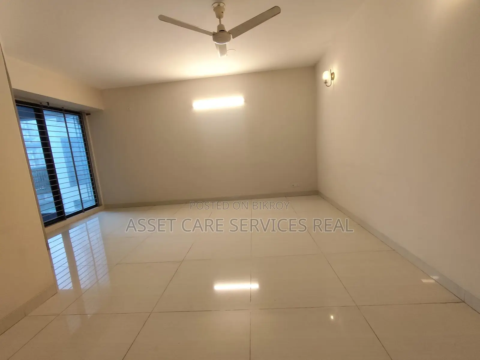 3Bed Semi-Furnished Beautiful Apartment Rent Baridhara Diplomatic Zone in Baridhara