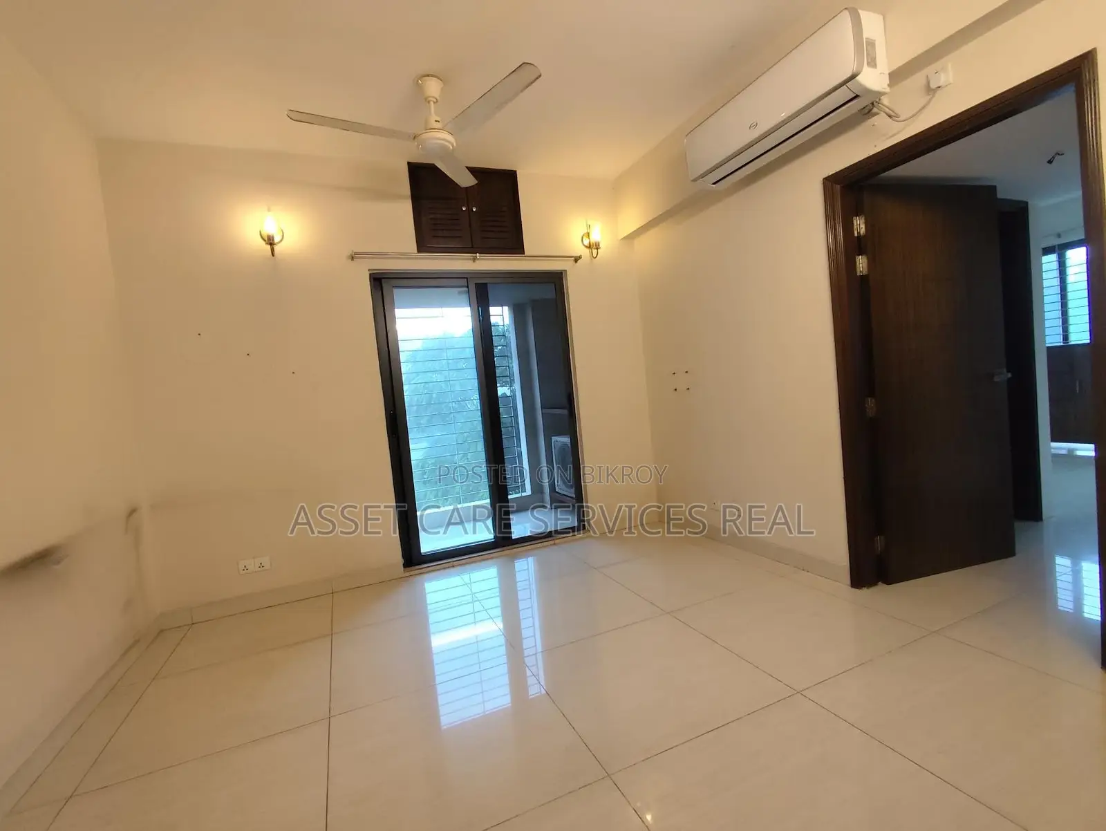 3Bed Semi-Furnished Beautiful Apartment Rent Baridhara Diplomatic Zone in Baridhara