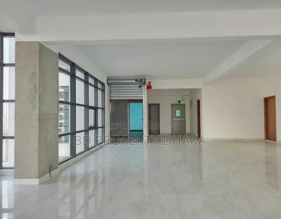 10000 Sqft Open New Building Commercial Space Rent In Gulshan Avenue in Gulshan