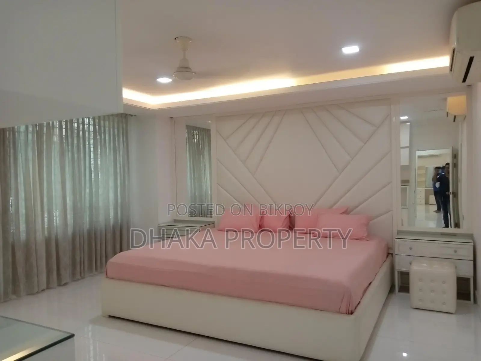 Luxurious Fully-Furnished (4100-Sqft) Apartment Rent Baridhara in Baridhara